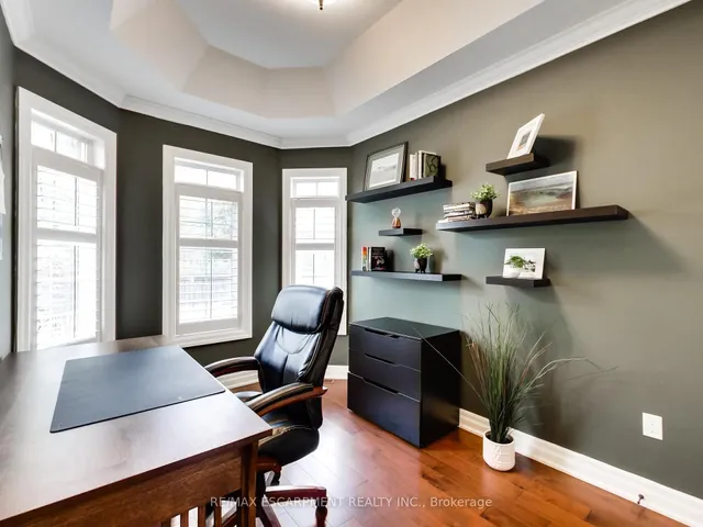Additional property image - 89 Toulon Ave
