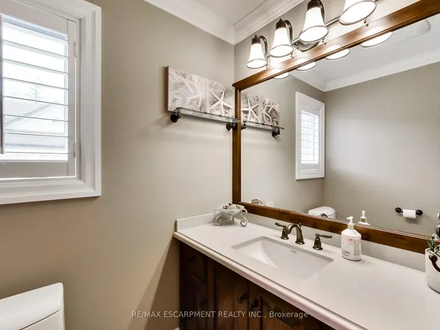 Additional property image - 89 Toulon Ave