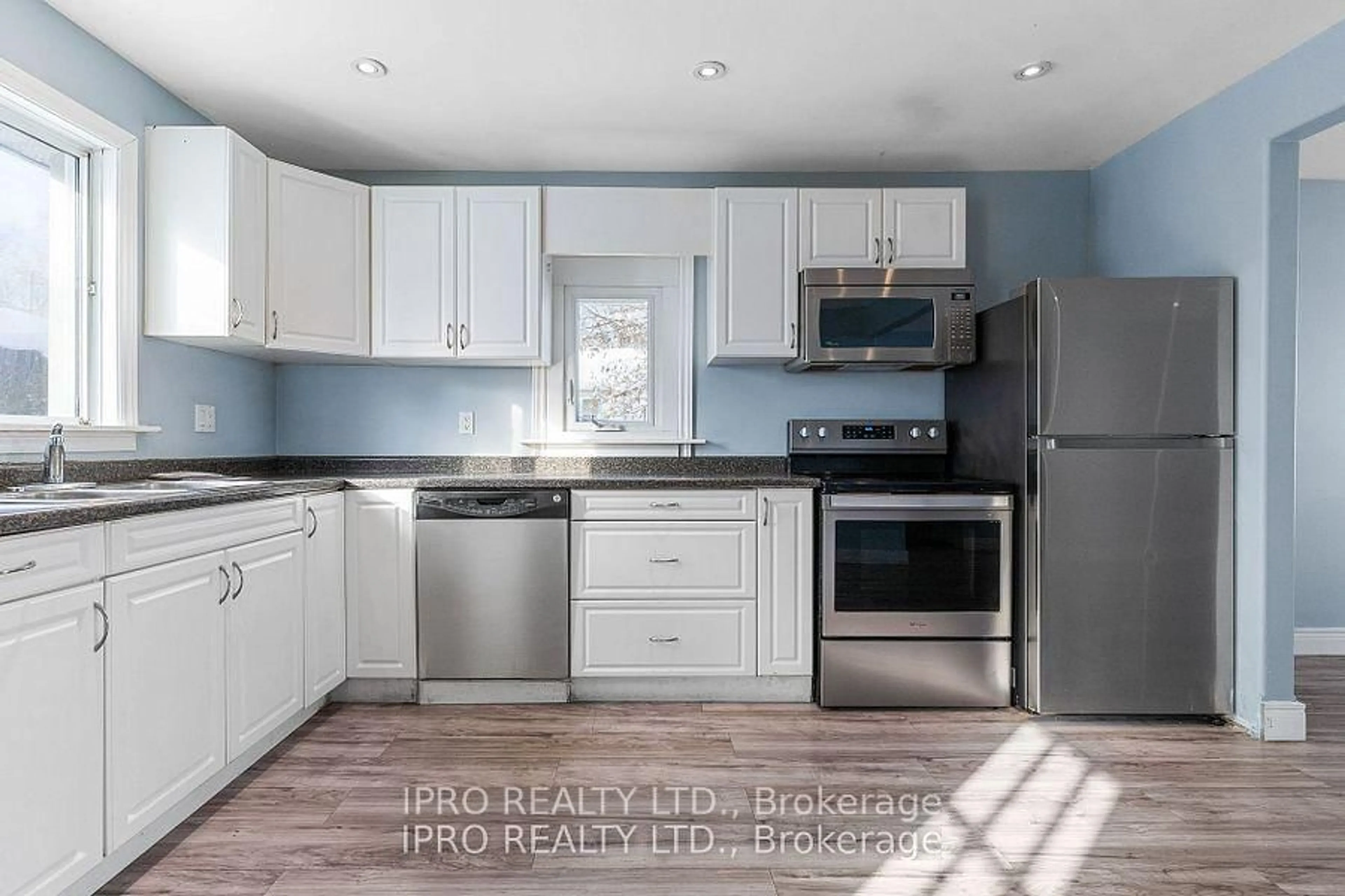 Unknown for 355 18TH St, Owen Sound Ontario N4K 4C2