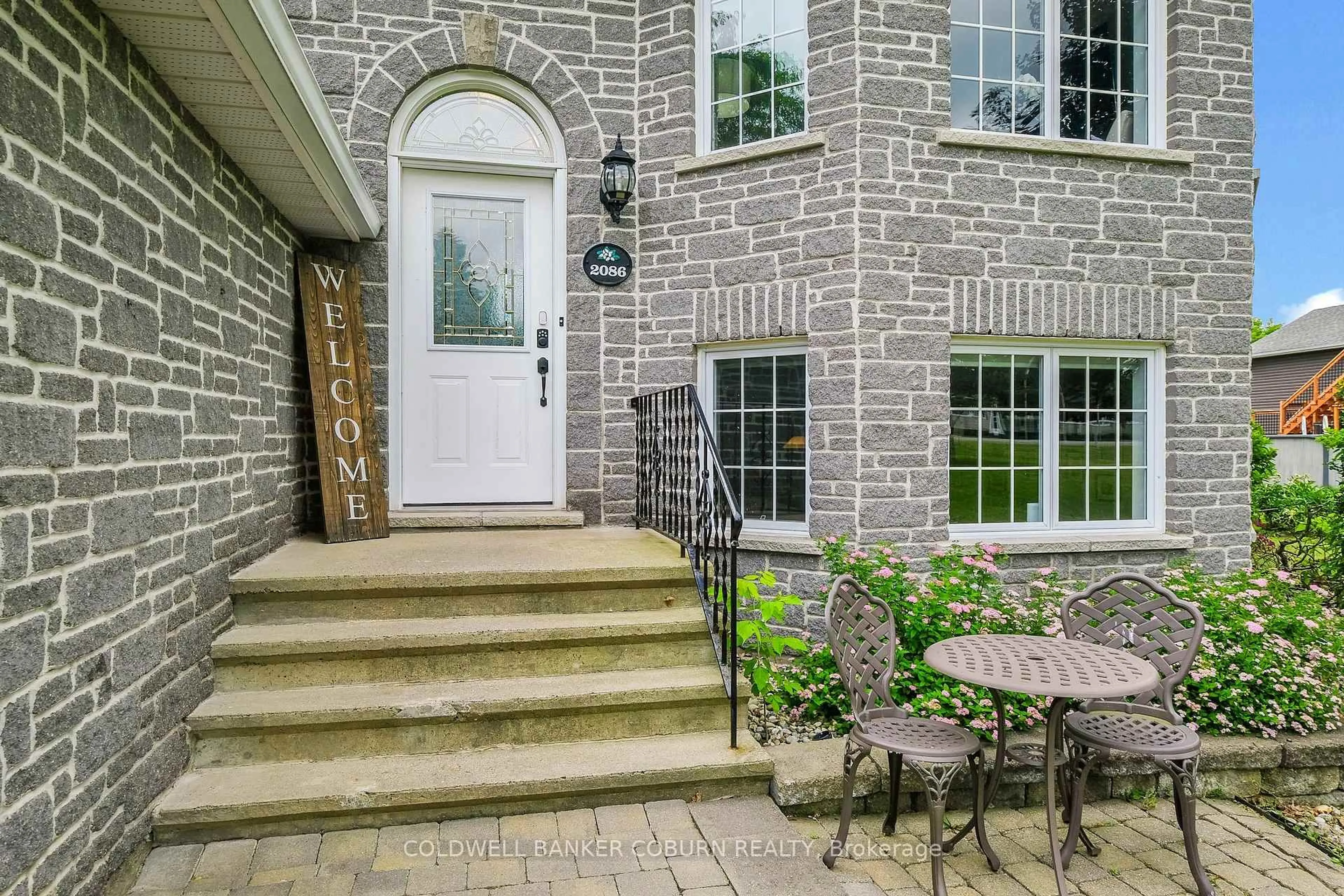 Patio, street for 2086 County Road 20 Rd, North Grenville Ontario K0G 1T0