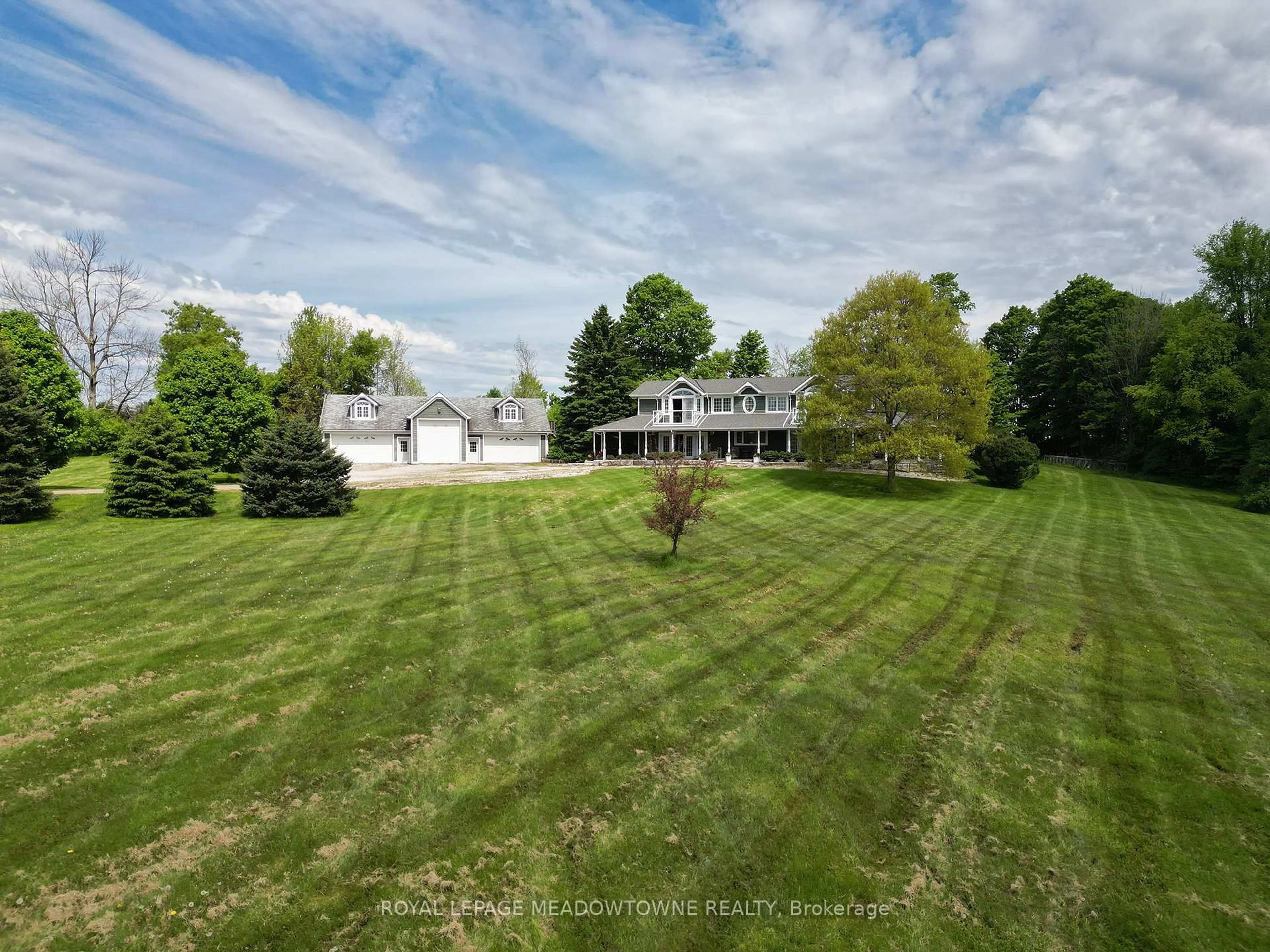 A pic from outside/outdoor area/front of a property/back of a property/a pic from drone, unknown for 5169 Wellington 125 Rd, Erin Ontario L7J 2L8