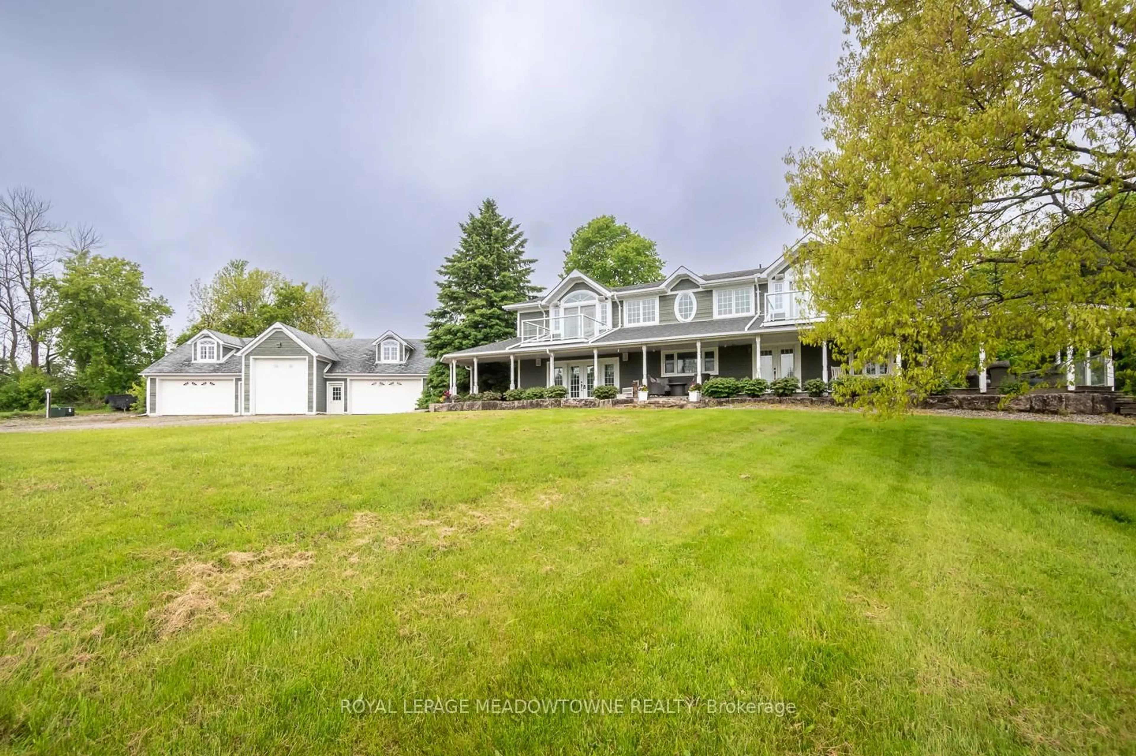A pic from outside/outdoor area/front of a property/back of a property/a pic from drone, unknown for 5169 Wellington 125 Rd, Erin Ontario L7J 2L8