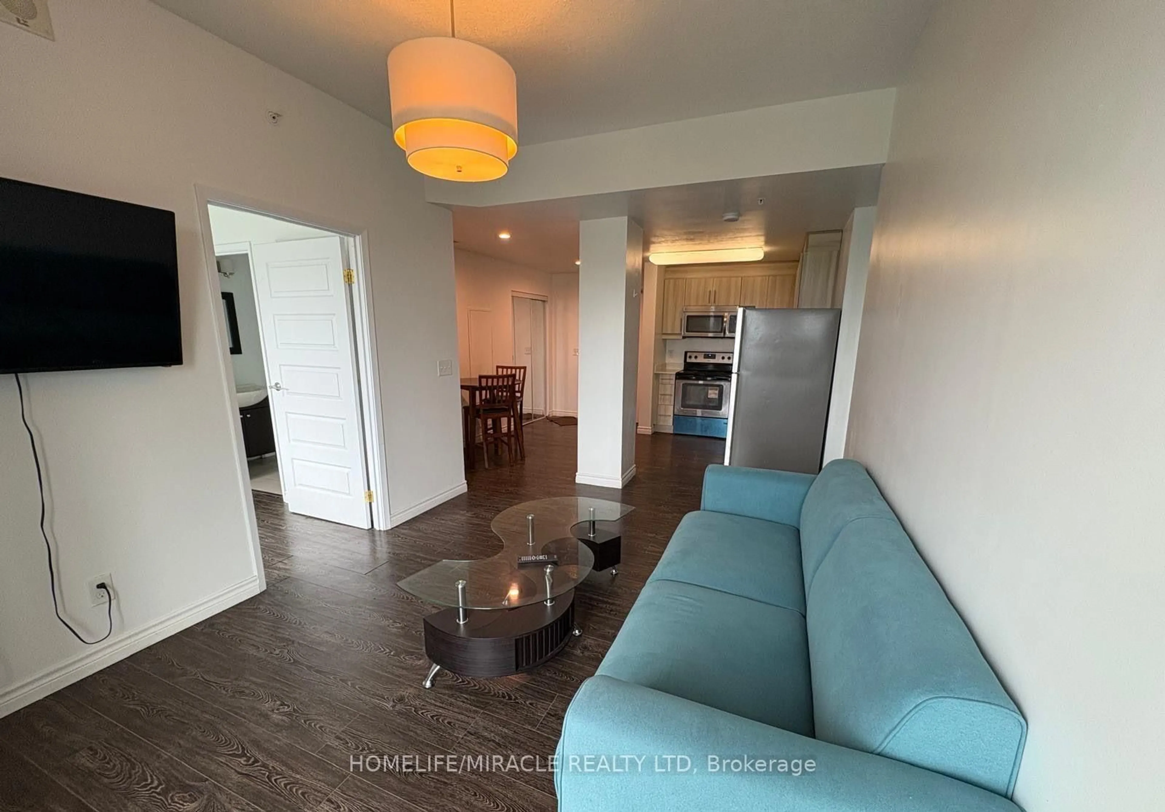A pic of a room for 158 King St #[Tower-2] 903, Waterloo Ontario N2J 0E5