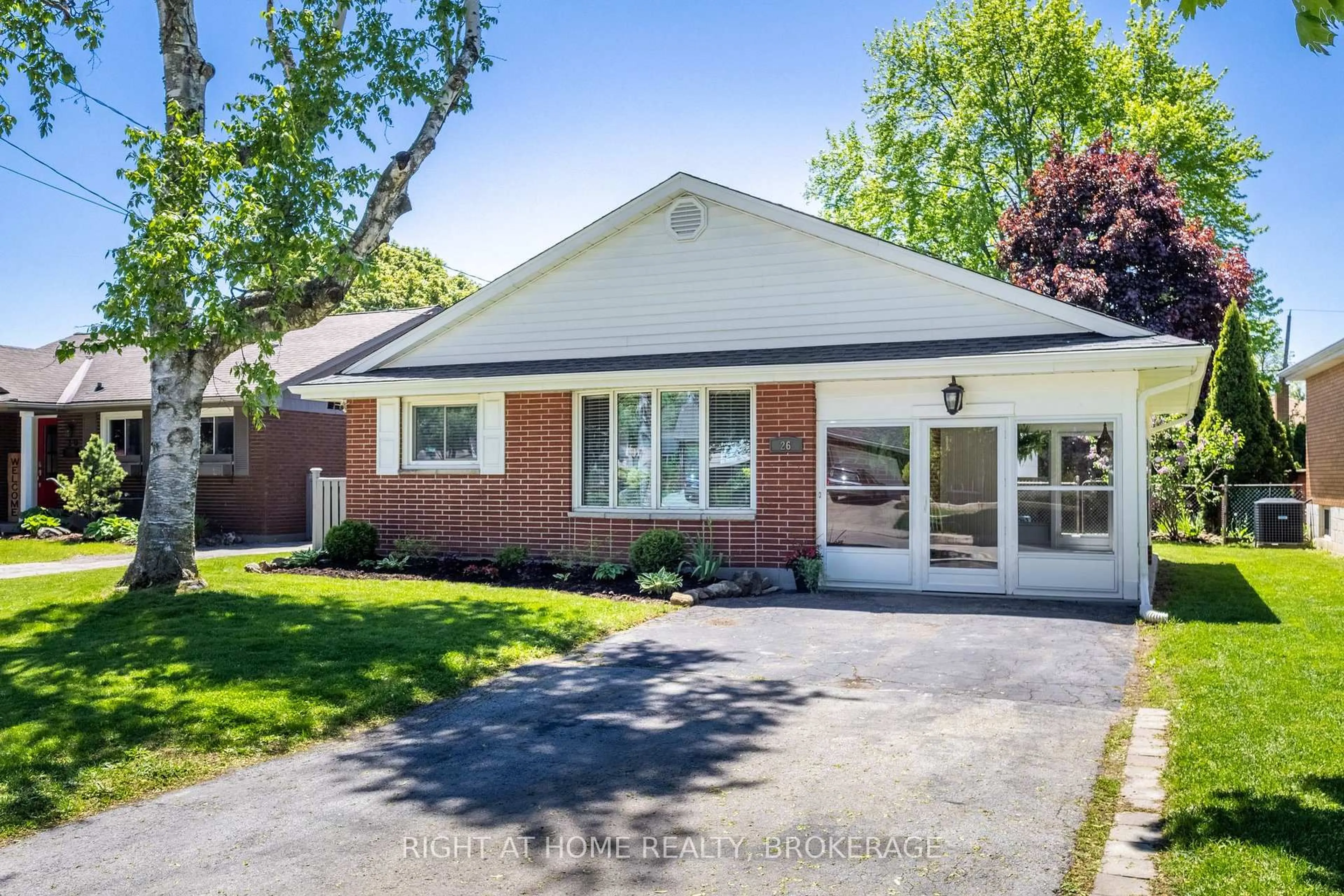 Home with brick exterior material, street for 26 Nova Dr, Hamilton Ontario L8T 2P3