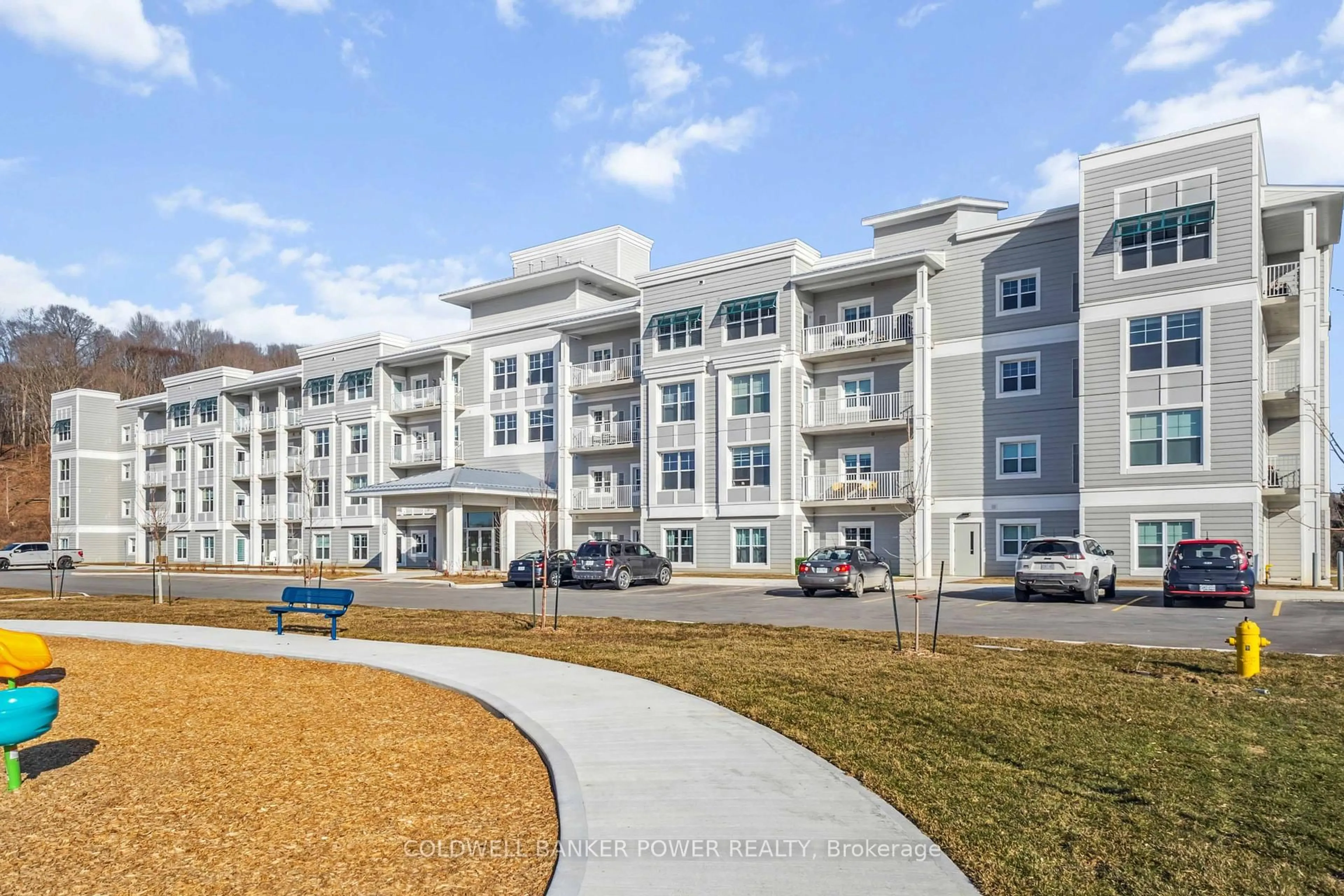 Unknown for 100 THE PROMENADE N/A #305, Central Elgin Ontario N5L 1C5