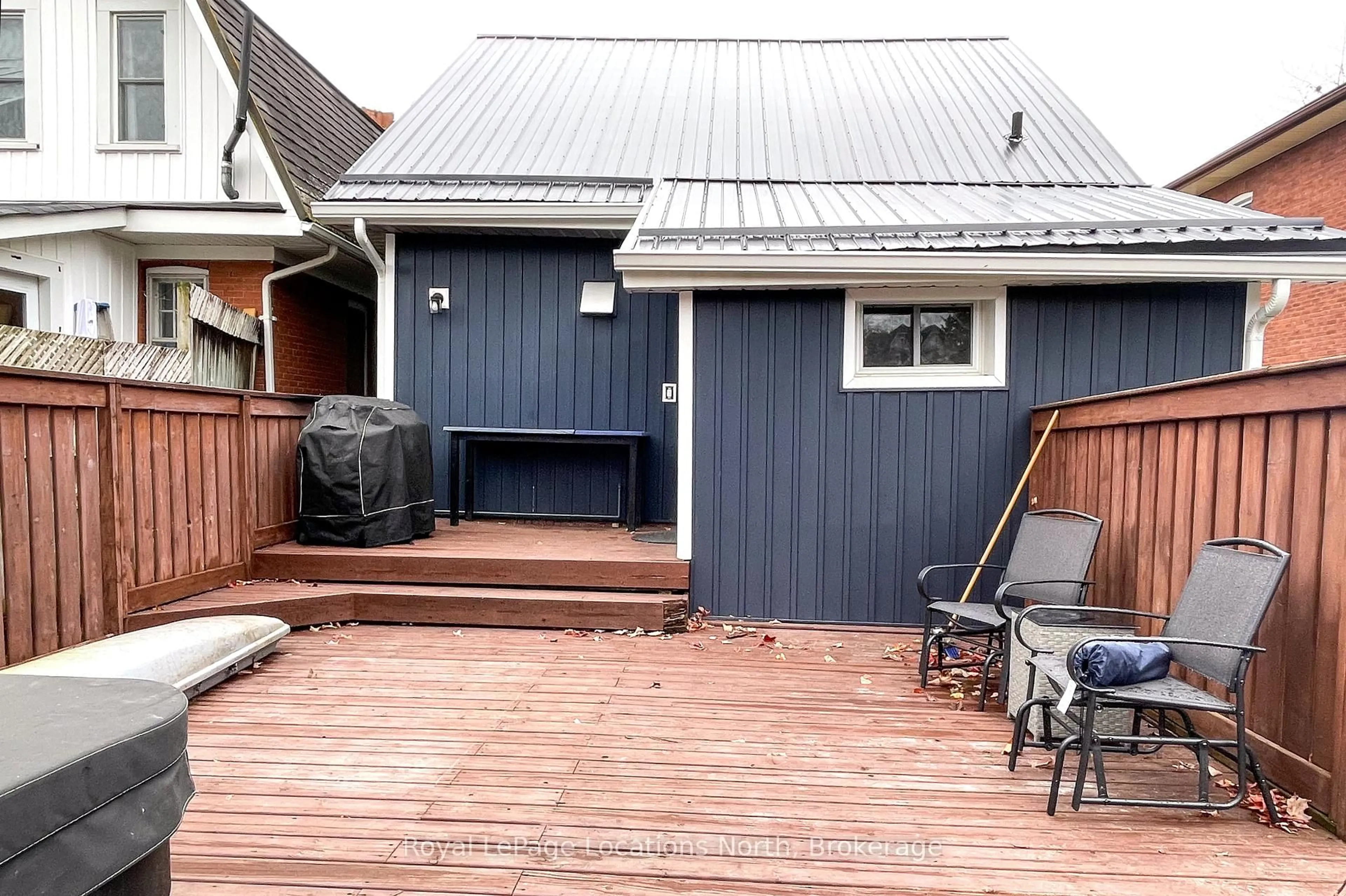 Patio, street for 56 Sykes St, Meaford Ontario N4L 1E3