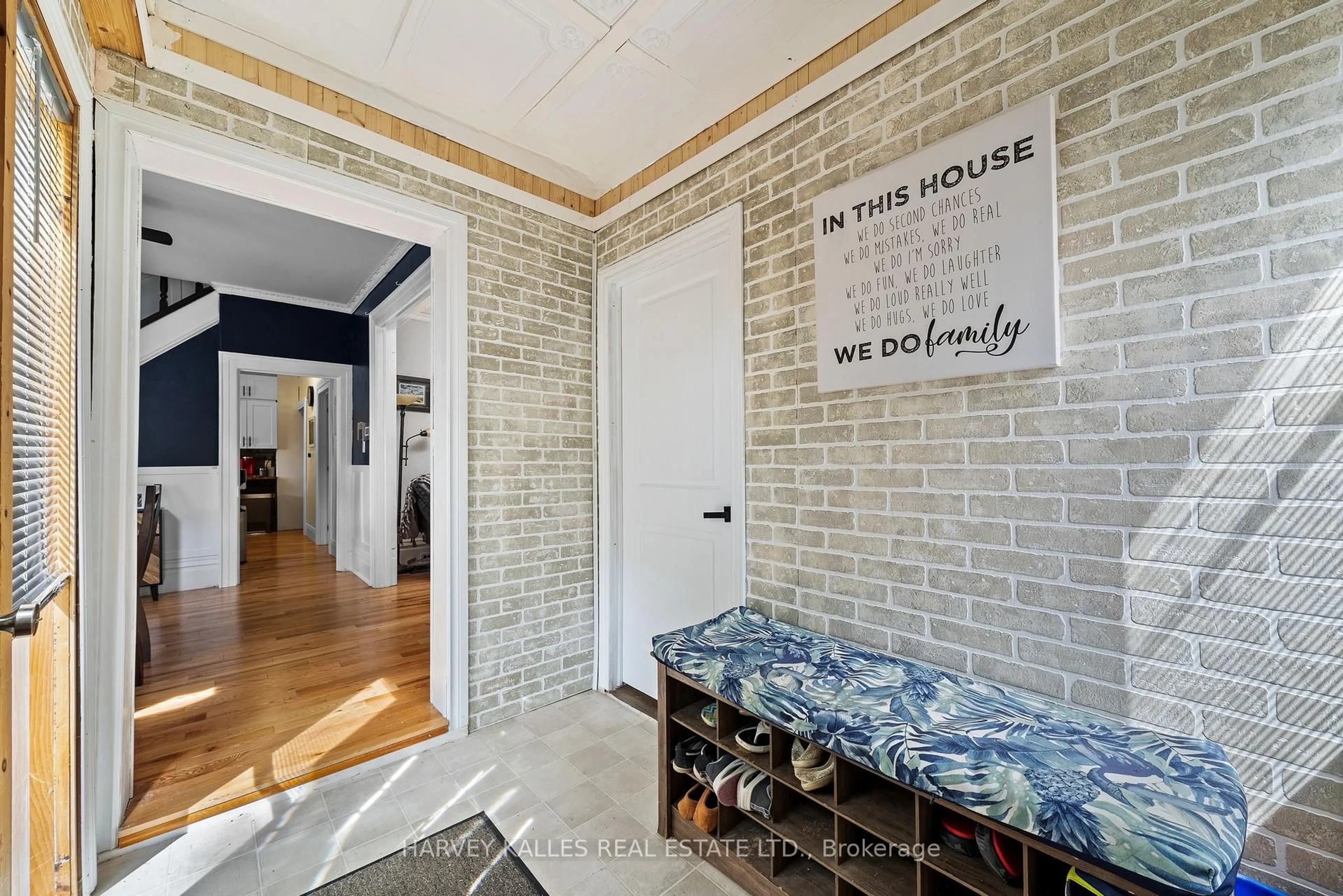 Indoor entryway for 2 Jacksons Lane, Prince Edward County Ontario K0K 2T0