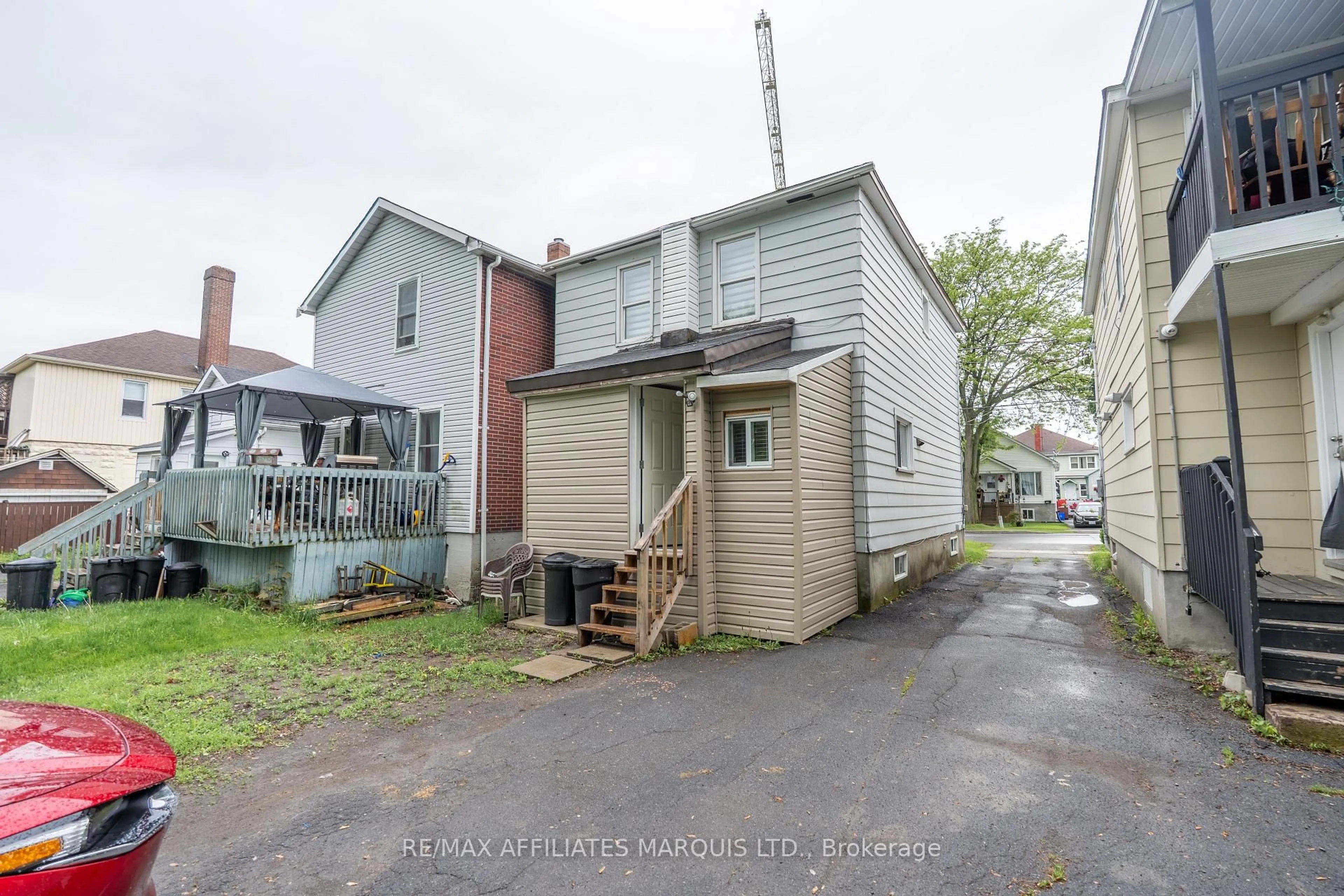 A pic from outside/outdoor area/front of a property/back of a property/a pic from drone, street for 117 St Felix St, Cornwall Ontario K6H 5A2