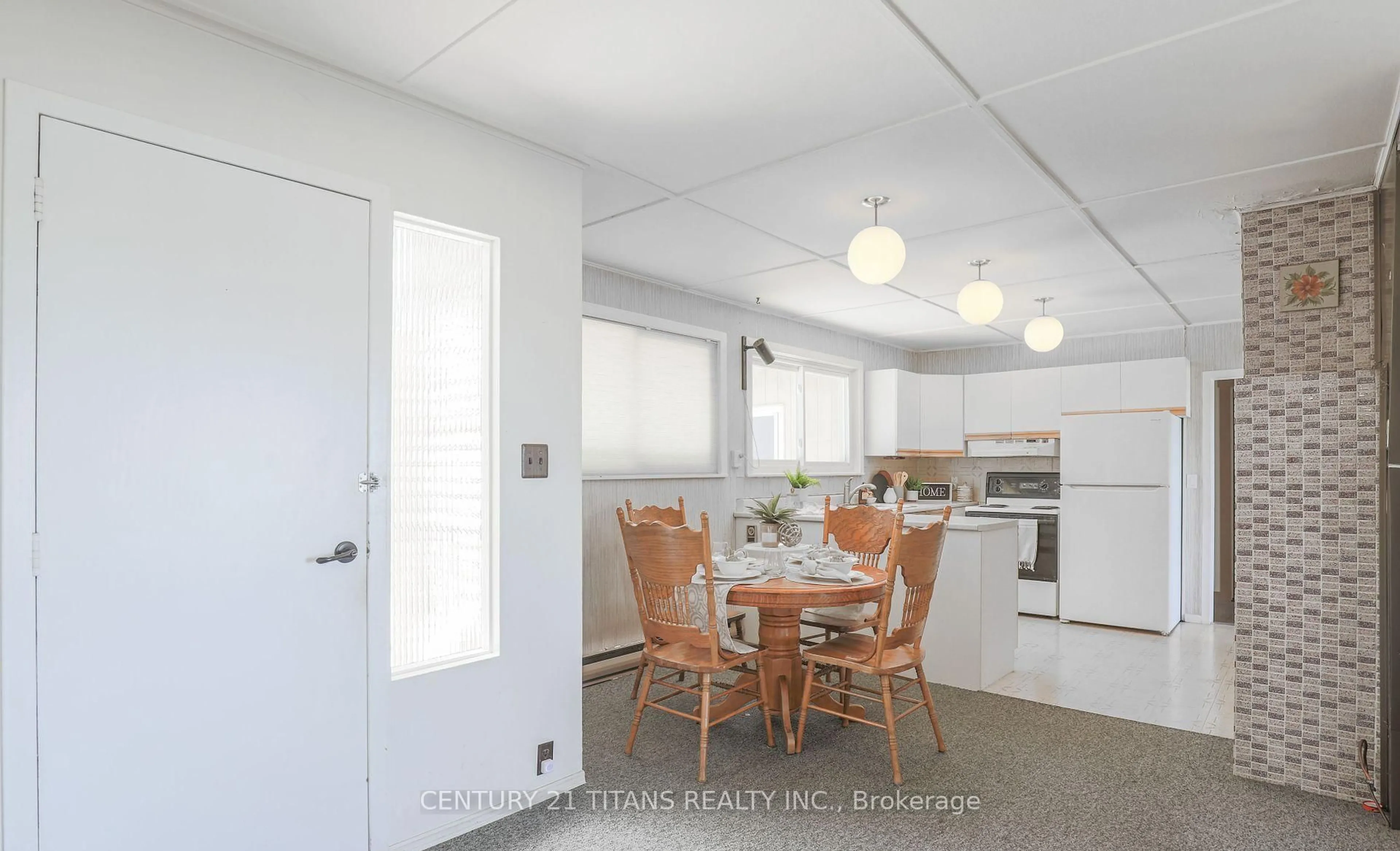 Dining room, unknown for 21 Glassford Rd, Kawartha Lakes Ontario K0M 2C0