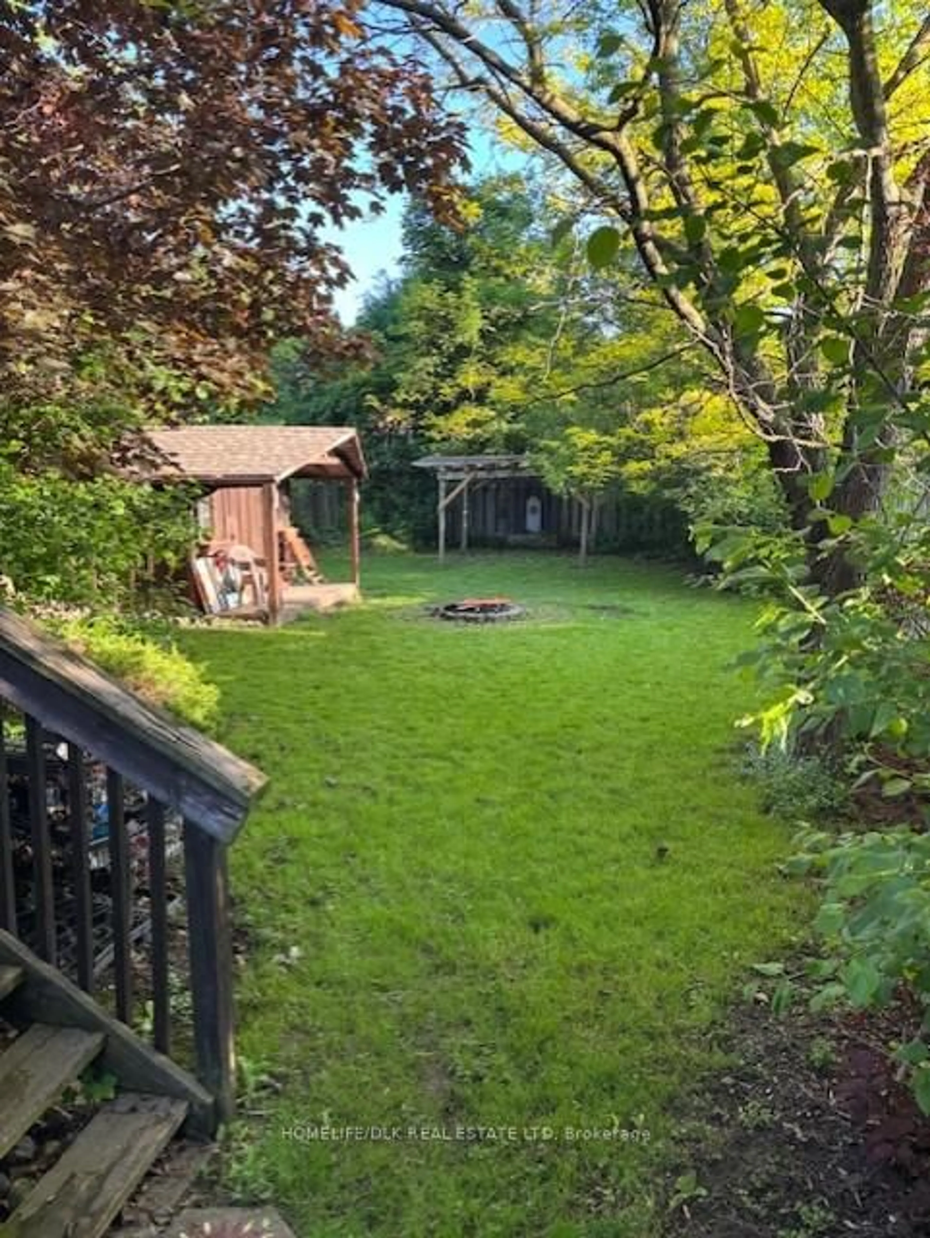 Patio, forest/trees view for 644 Grosvenor St, London East Ontario N5Y 3T4