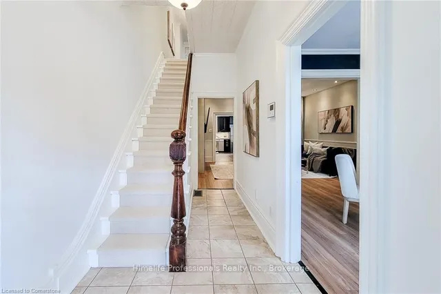 Additional image 34 of 116 Locke St