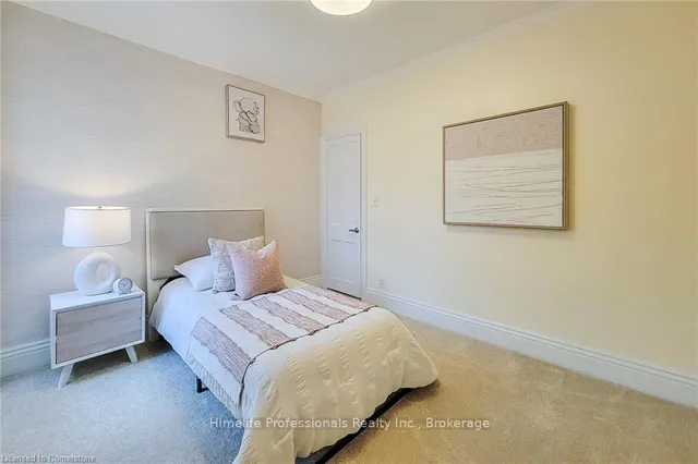 Additional image 12 of 116 Locke St