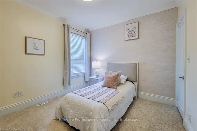 Additional image 11 of 116 Locke St