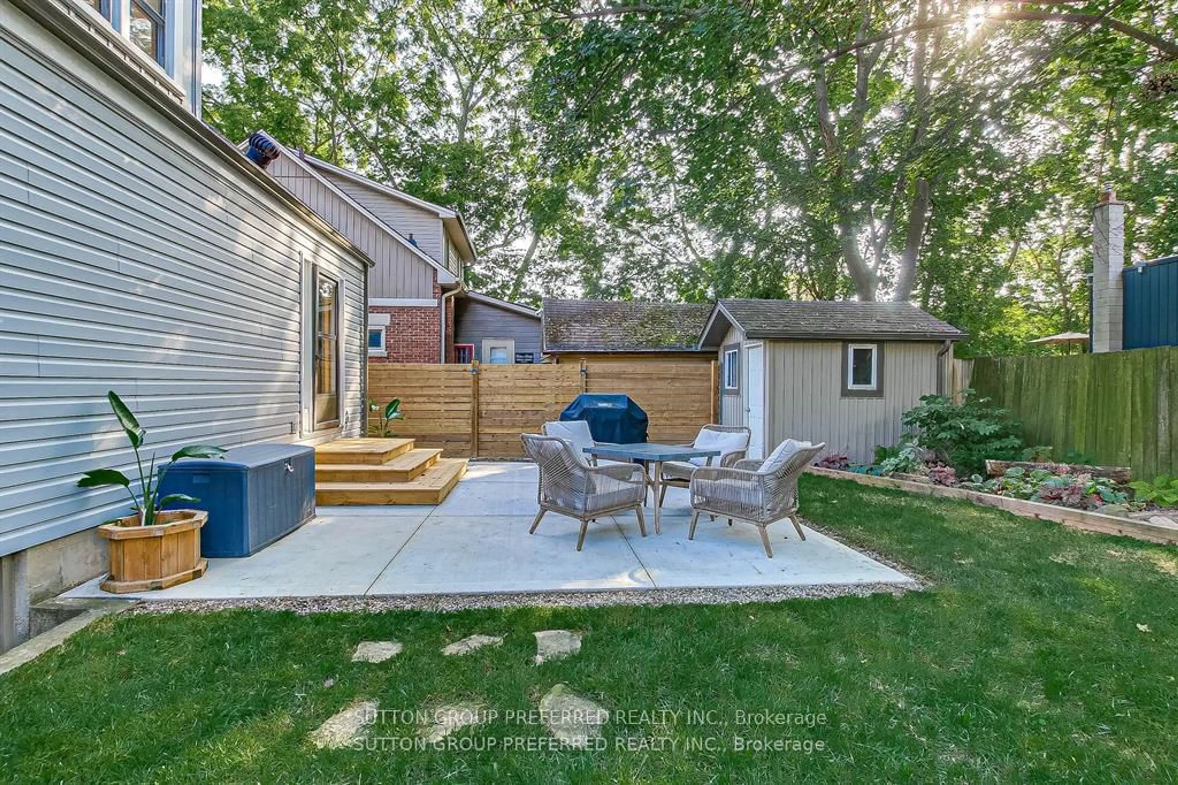 Patio, street for 47 Carfrae St, London South Ontario N6C 1G1