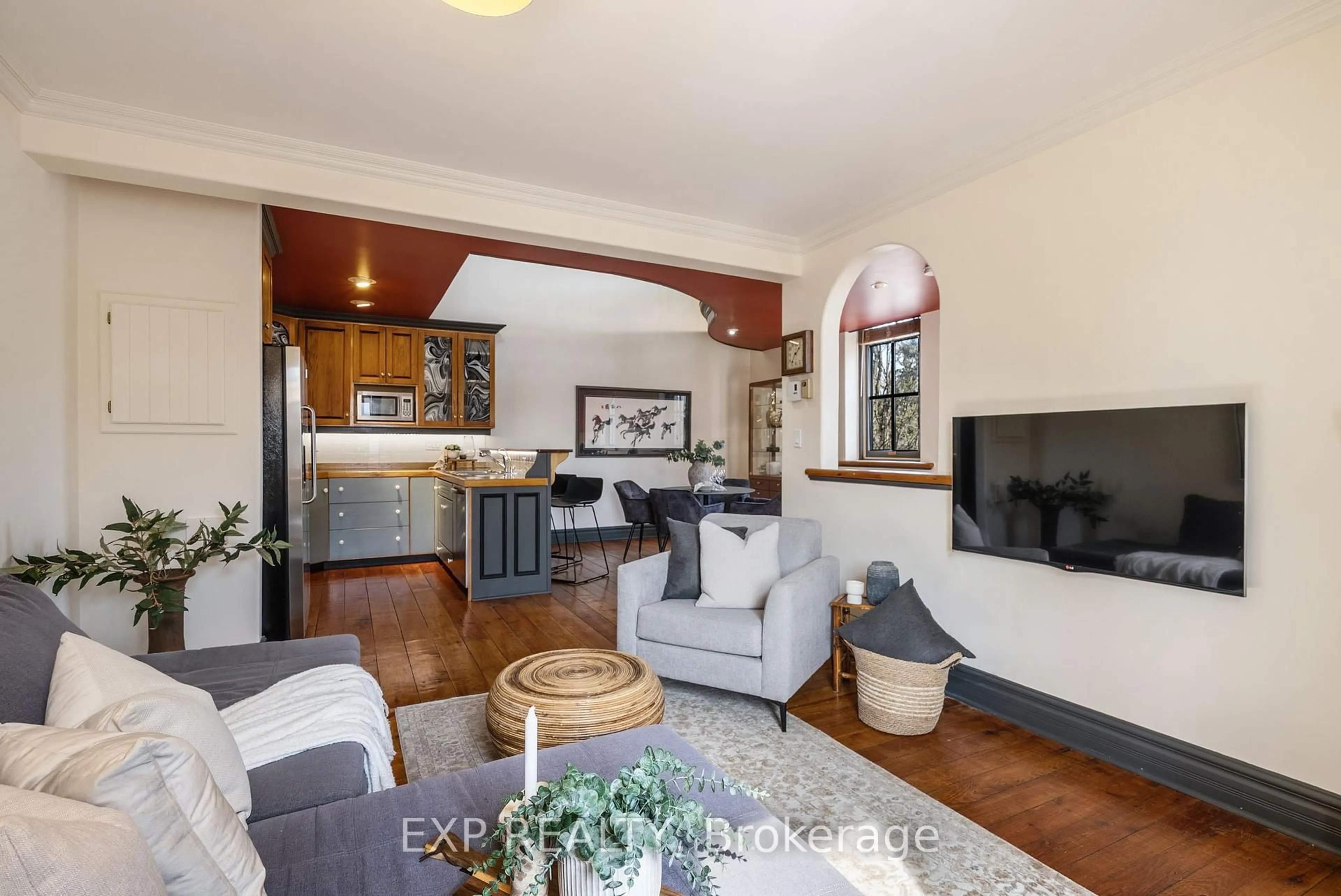 Living room with furniture, unknown for 18 Chapel St #2, Cobourg Ontario K9A 1H9