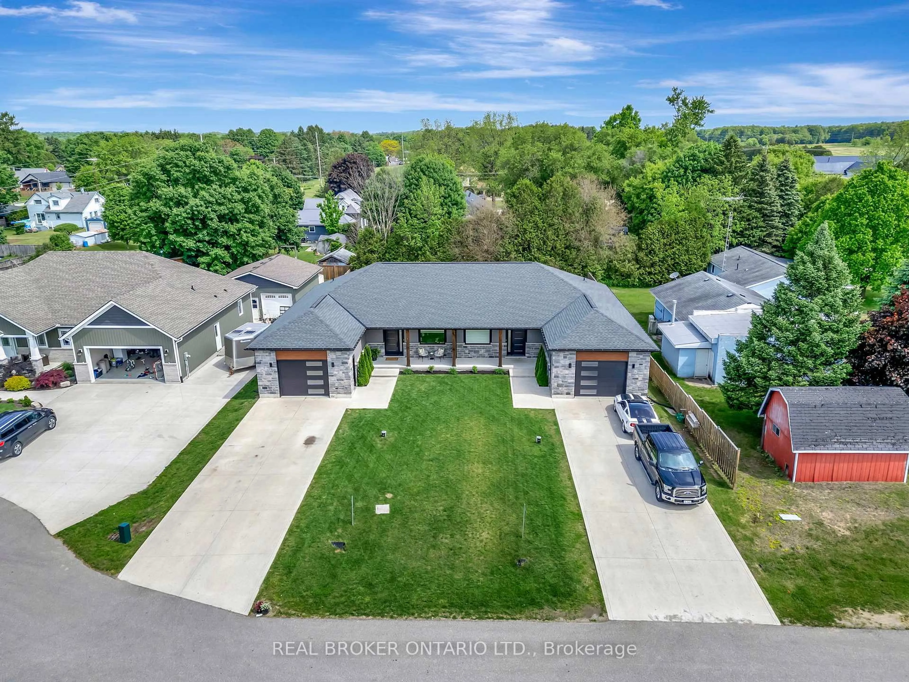 A pic from outside/outdoor area/front of a property/back of a property/a pic from drone, street for 9215 Alward St, Bayham Ontario N0J 1Y0
