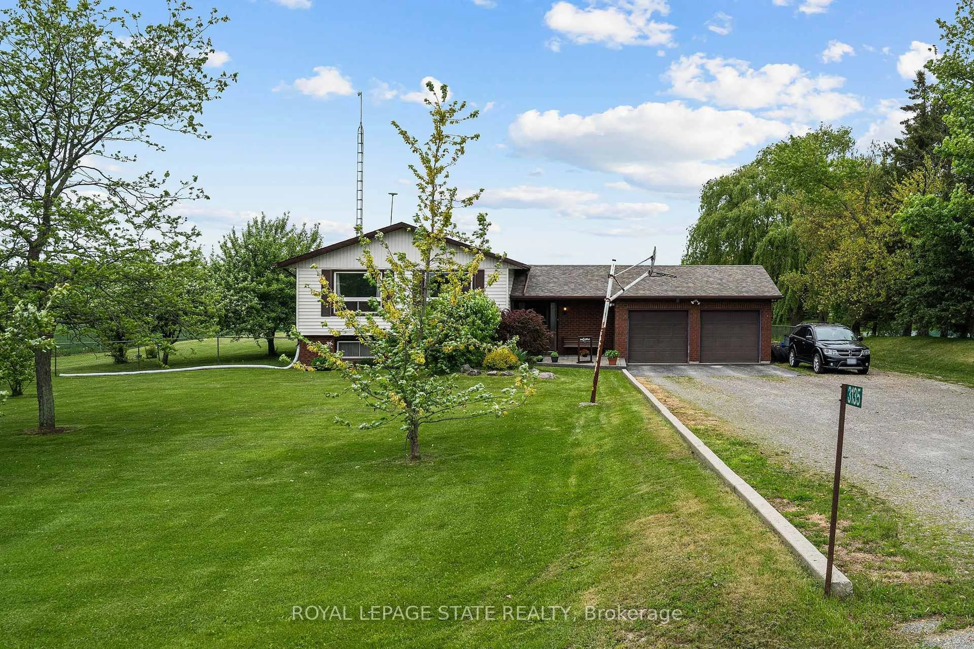 A pic from outside/outdoor area/front of a property/back of a property/a pic from drone, street for 3135 Haldimand Road 9 N/A, Haldimand Ontario N0A 1R0
