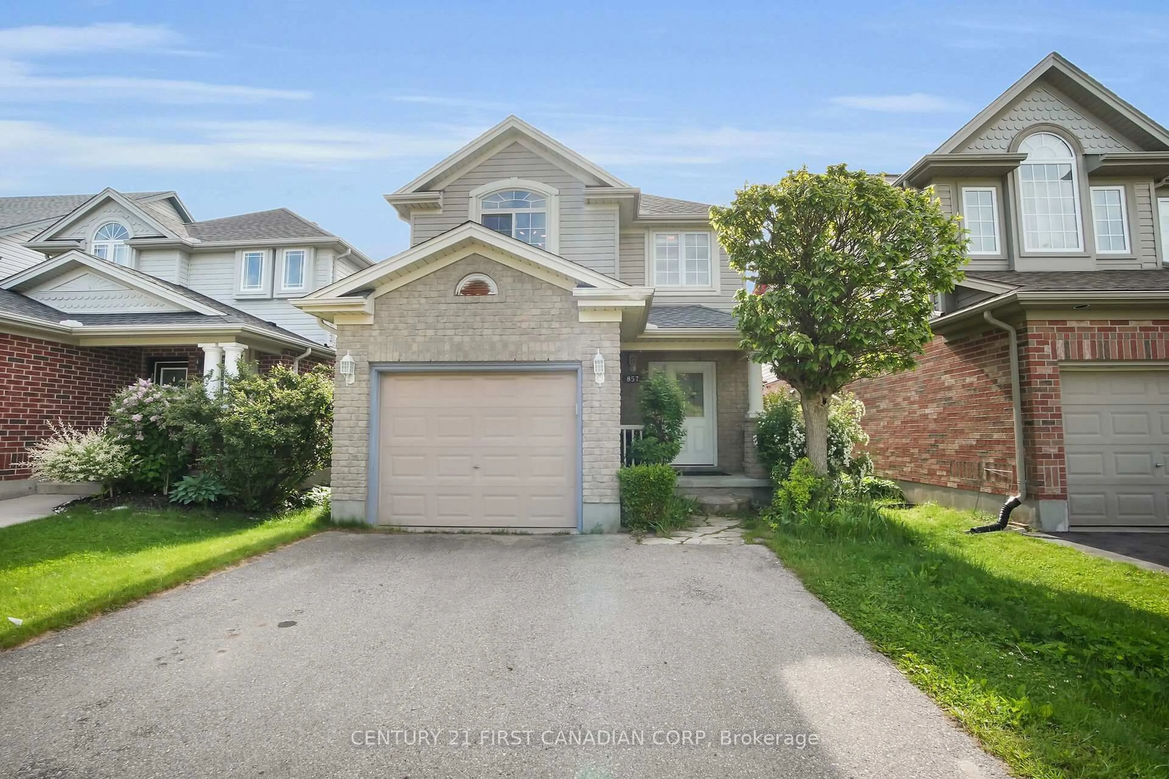 A pic from outside/outdoor area/front of a property/back of a property/a pic from drone, street for 857 Whetherfield St, London North Ontario N6H 5T7