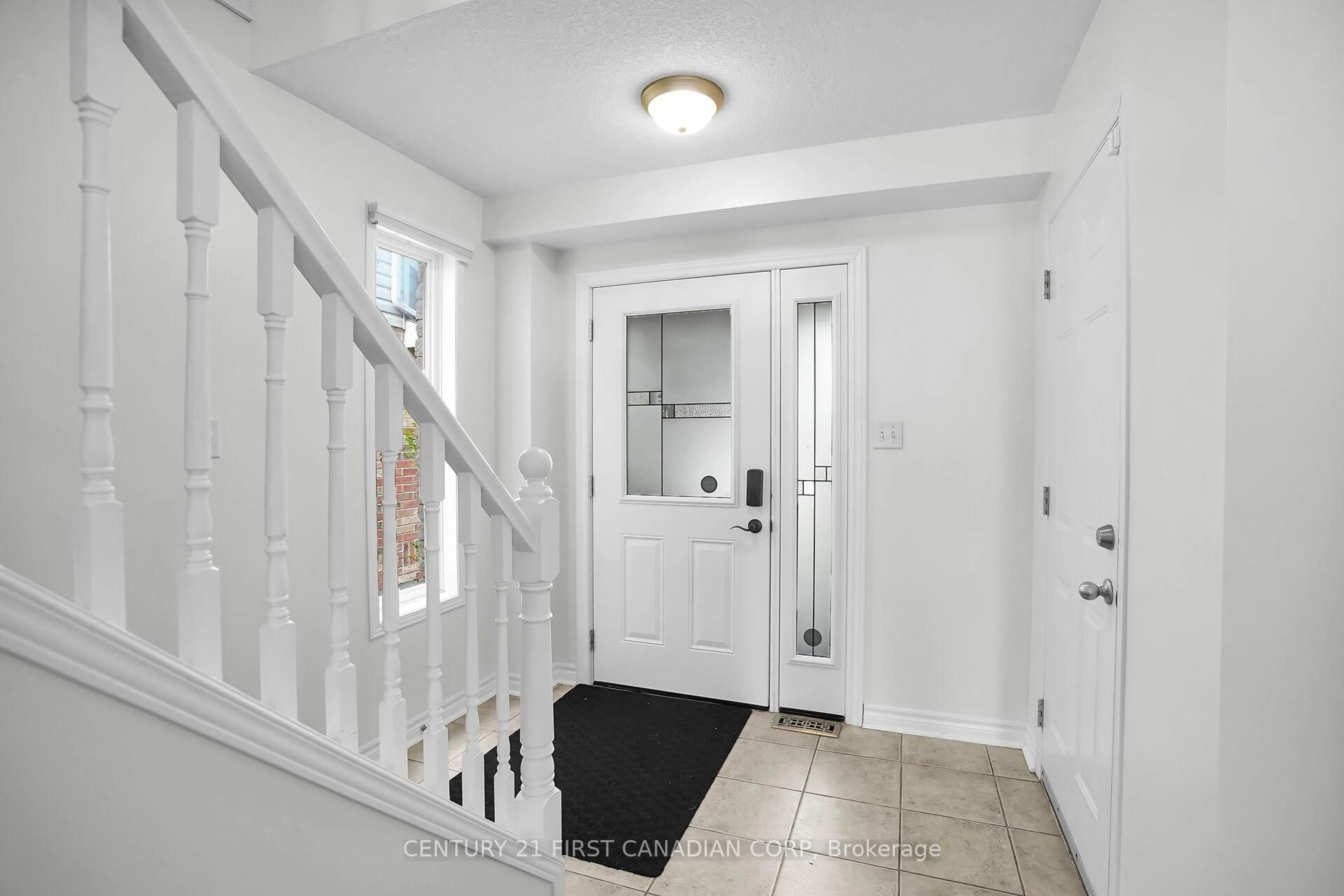 Indoor entryway for 857 Whetherfield St, London North Ontario N6H 5T7