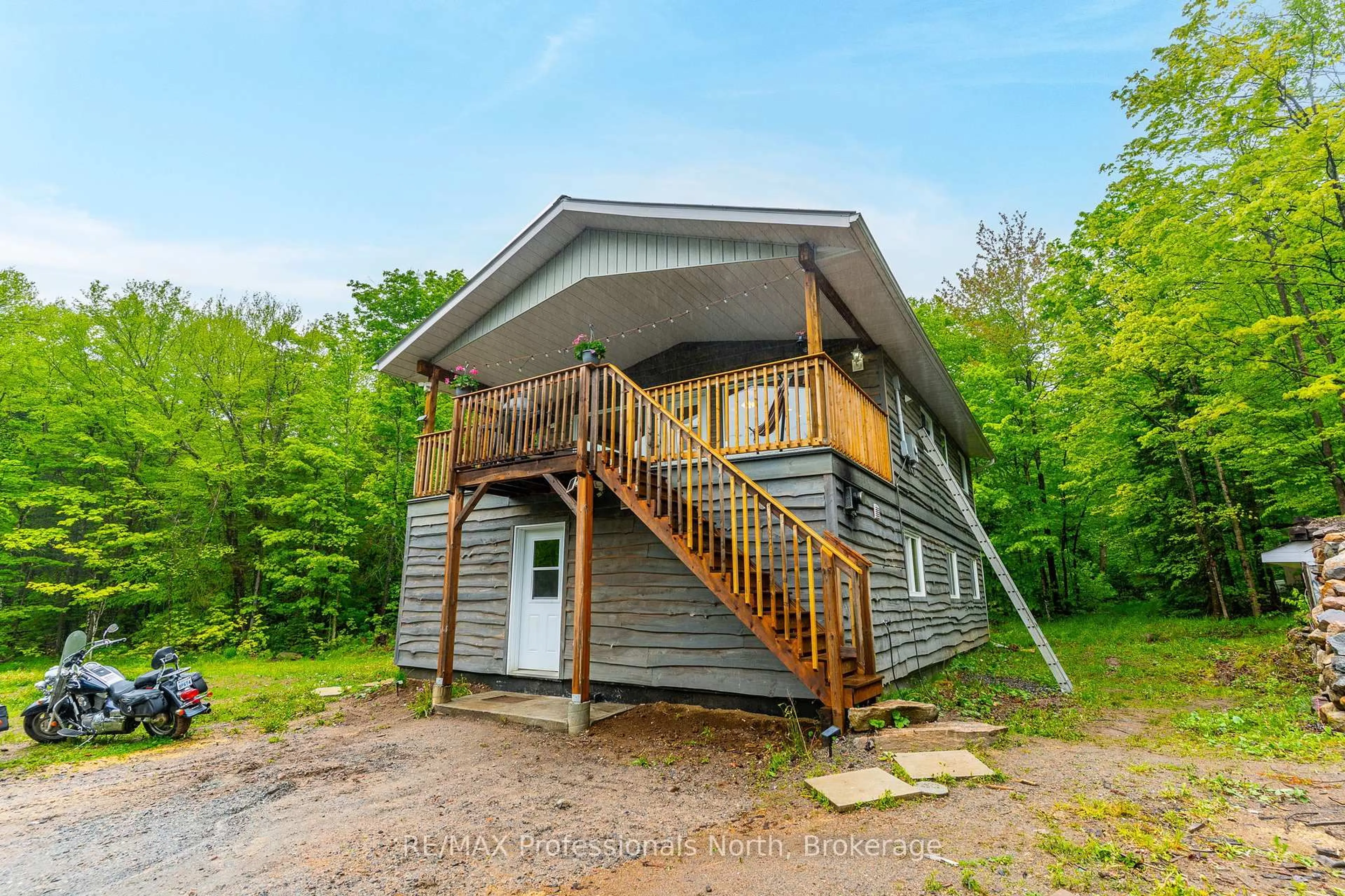 Unknown for 18240 Highway 118 Highway, Highlands East Ontario K0L 2Y0