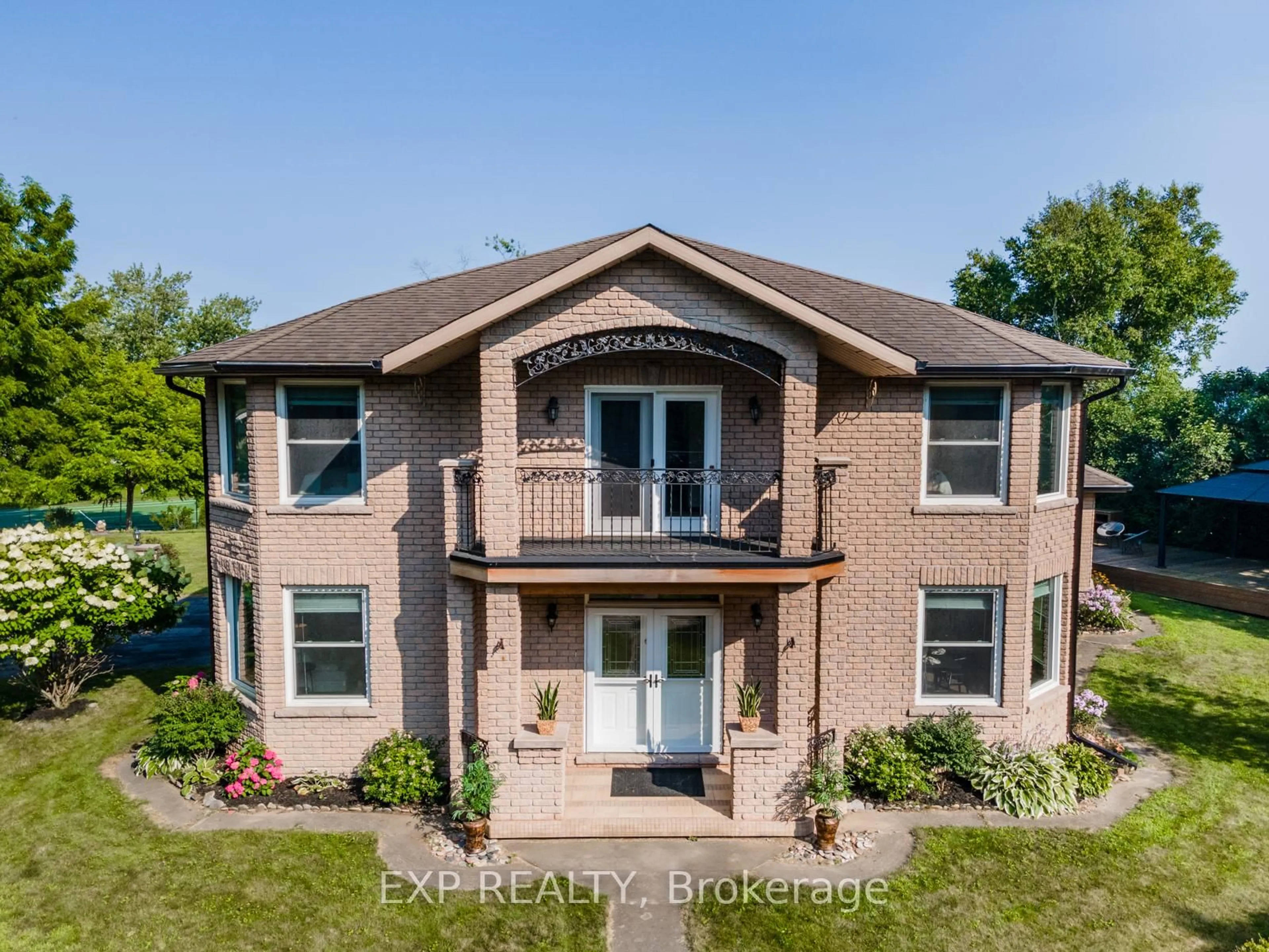 Home with brick exterior material, building for 117 Front St, Alnwick/Haldimand Ontario K0K 1S0