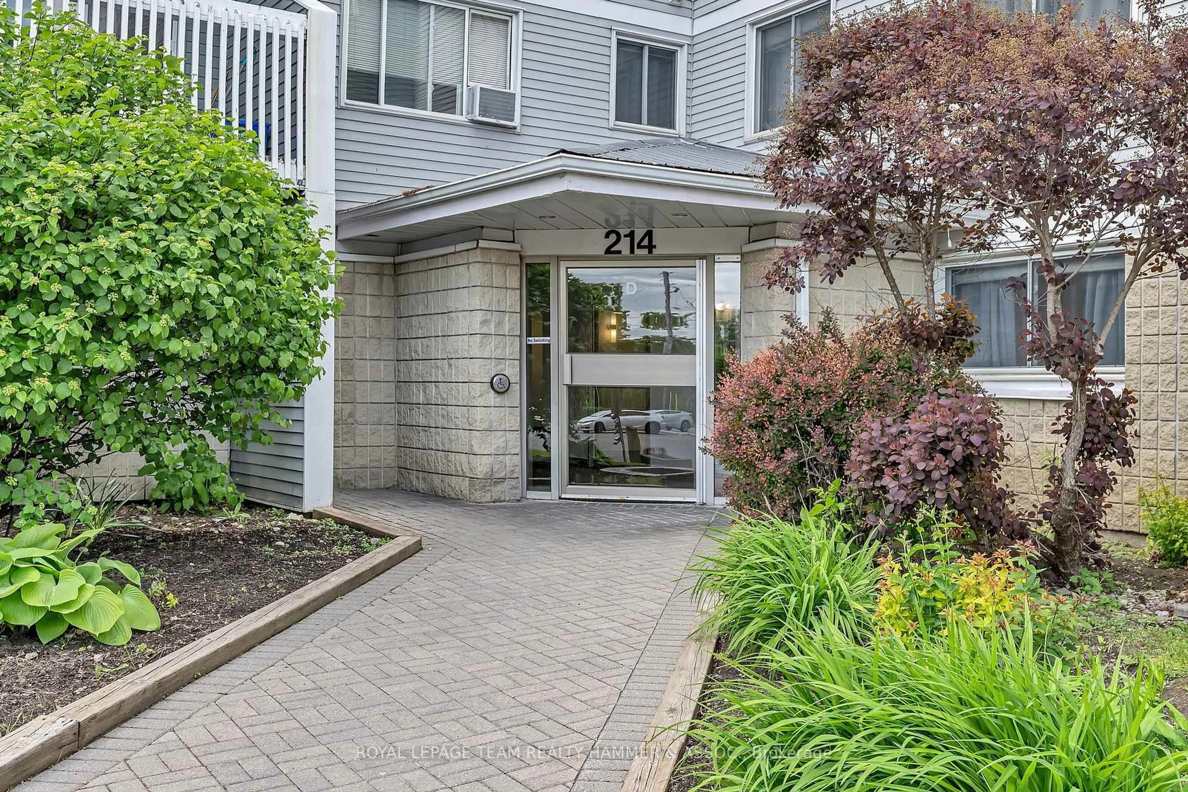Unknown for 214 Viewmount Dr #417, Ottawa Ontario K2E 7X2