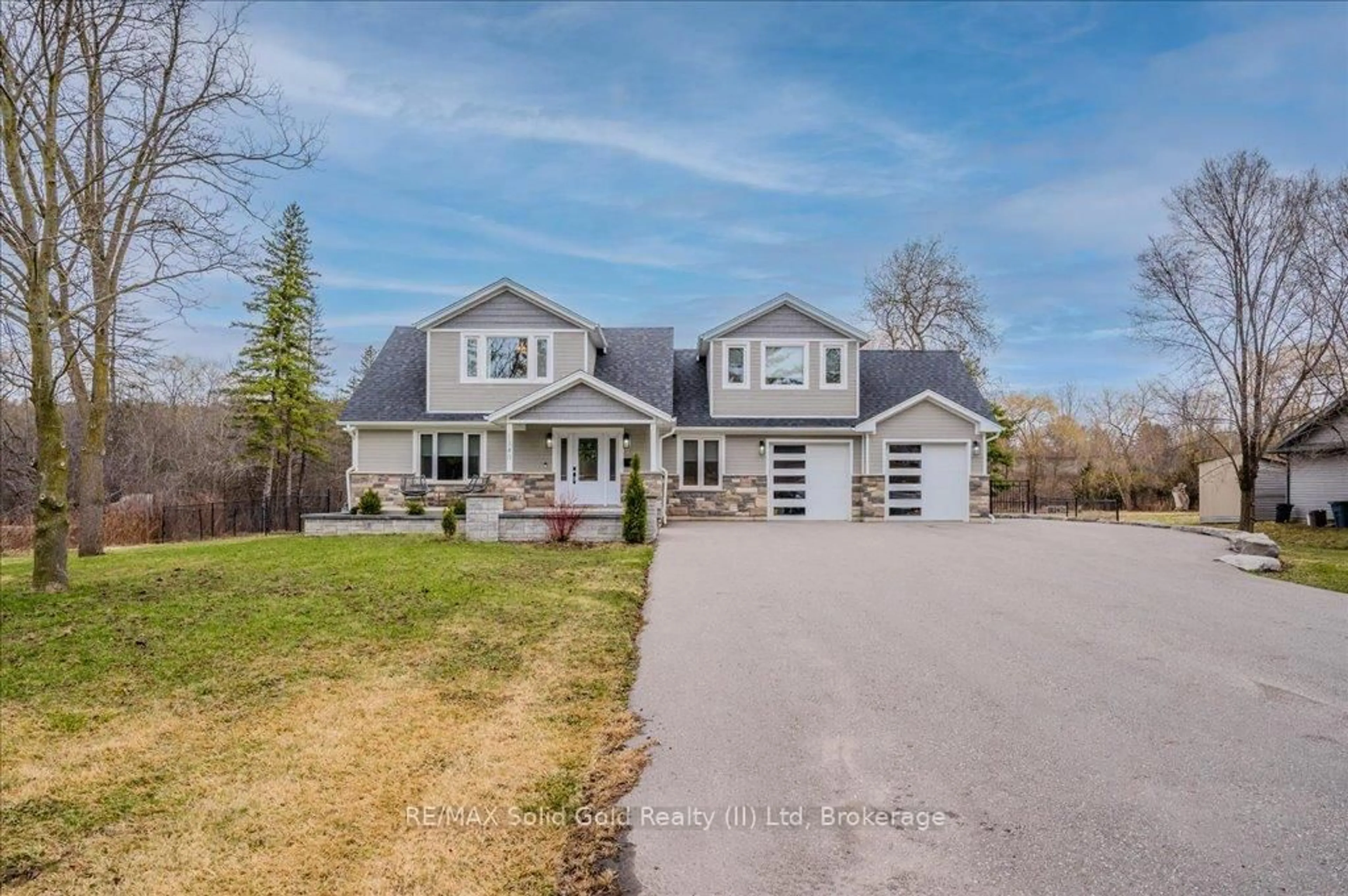 A pic from outside/outdoor area/front of a property/back of a property/a pic from drone, street for 1380 Doon Village Rd, Kitchener Ontario N2P 1A5