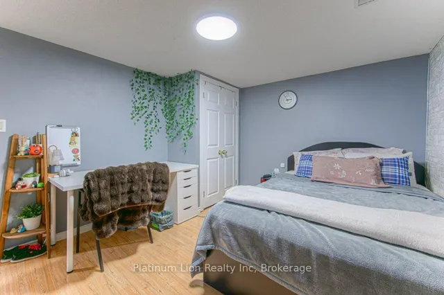 Primary image of 33 Juniper Dr