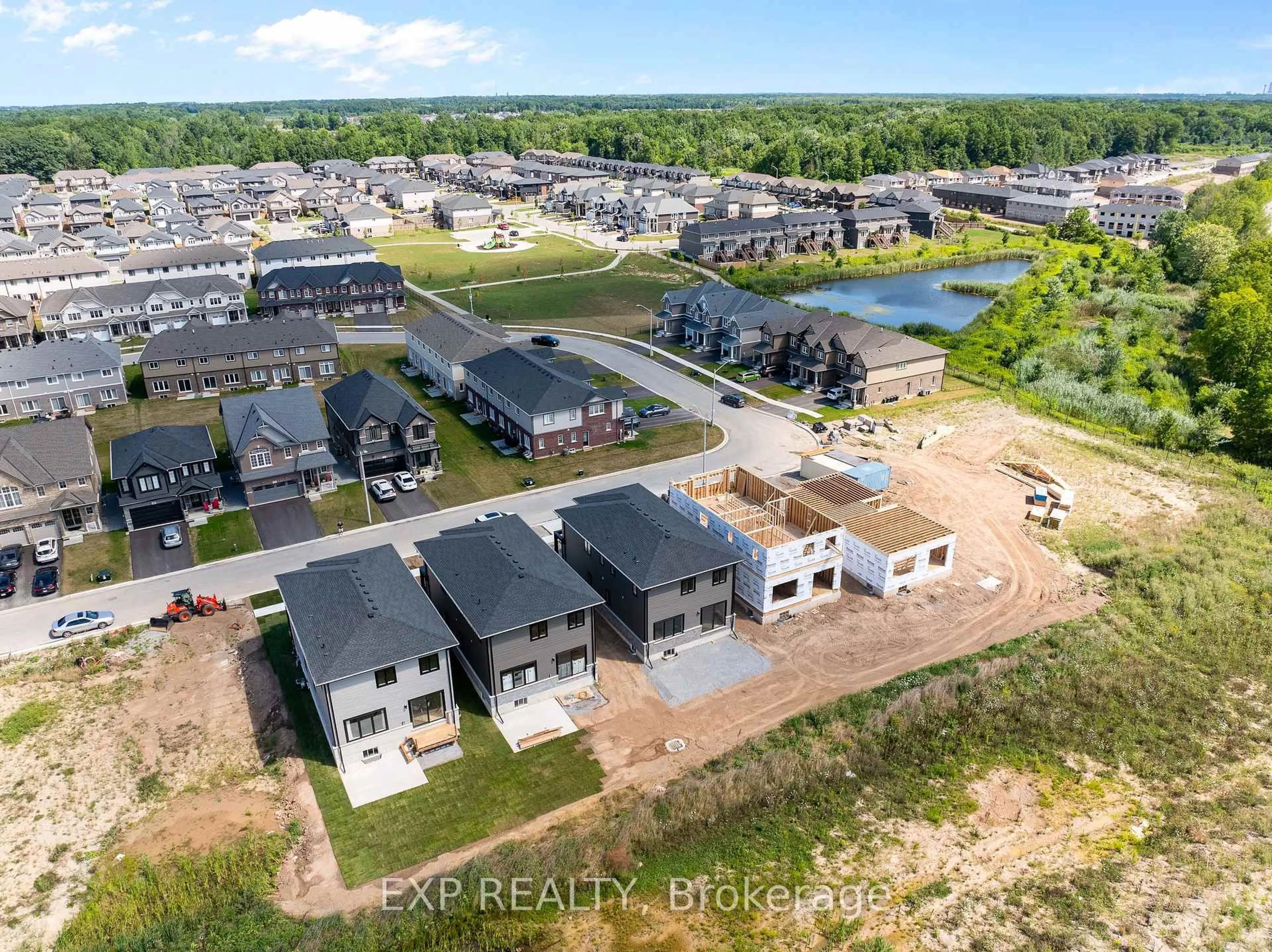 A pic from outside/outdoor area/front of a property/back of a property/a pic from drone, water/lake/river/ocean view for 49 Alicia Cres, Thorold Ontario L2V 0M1