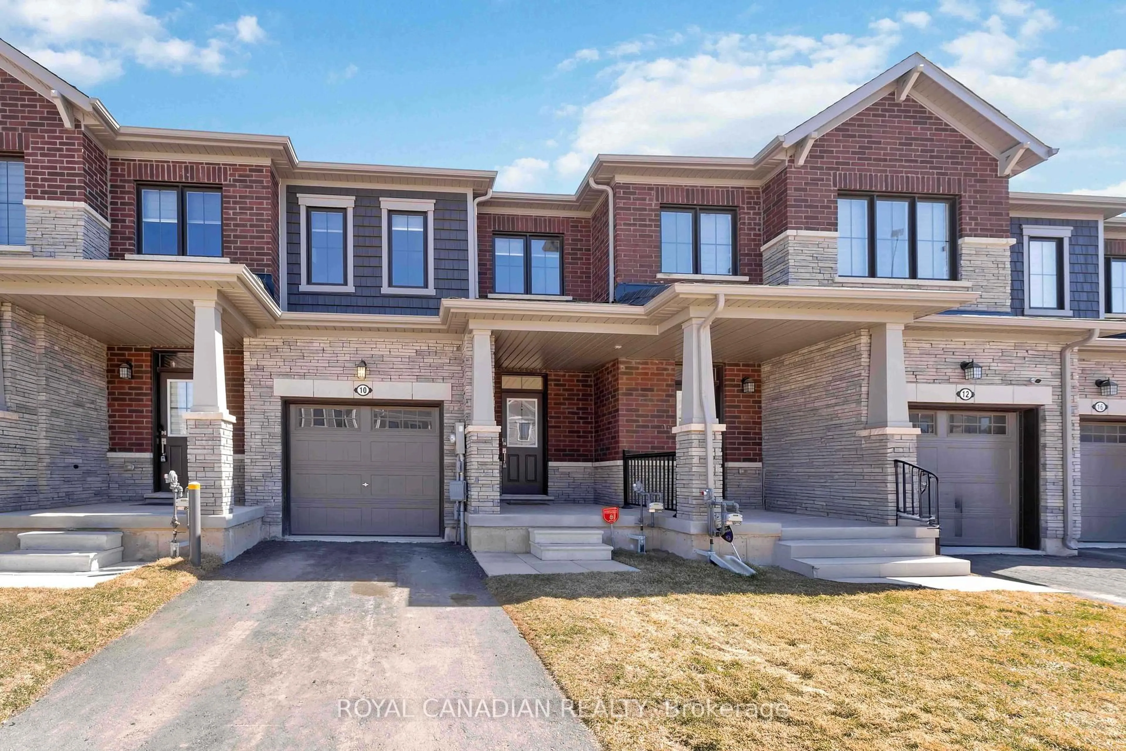 Home with brick exterior material, street for 10 Lemon Ave, Thorold Ontario L0S 1K0