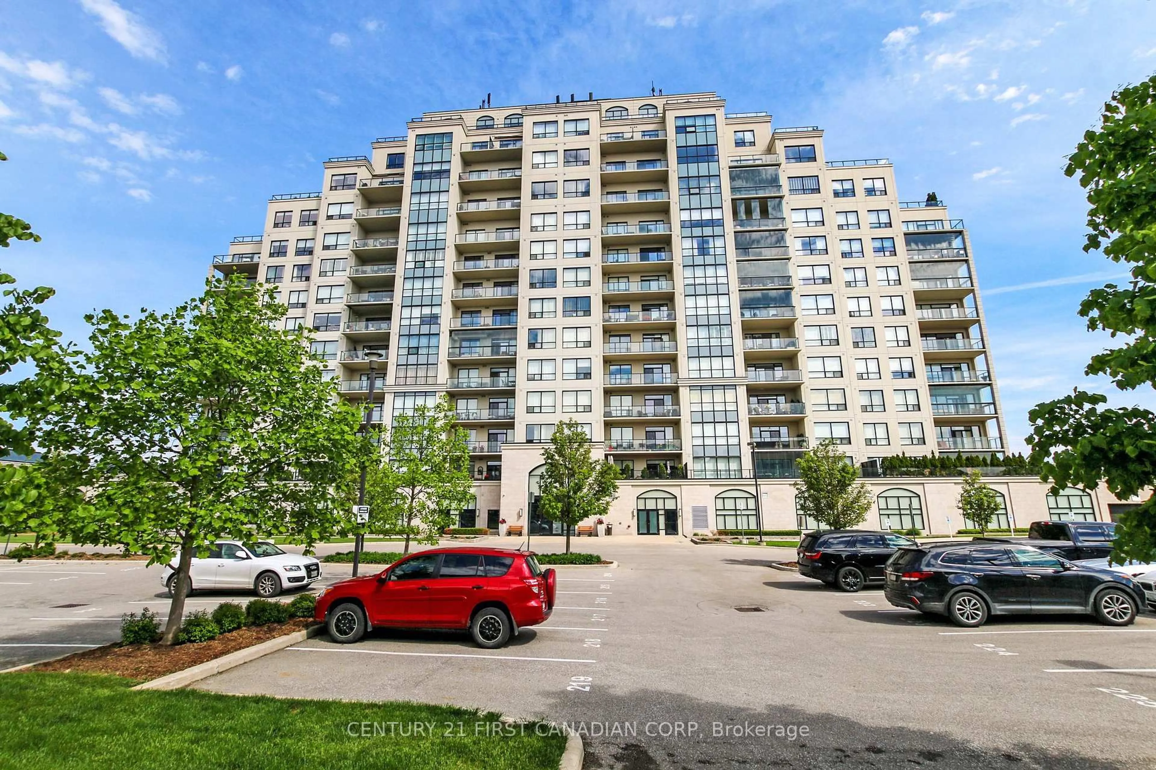 Unknown for 240 Villagewalk Blvd, London North Ontario N6G 0P6