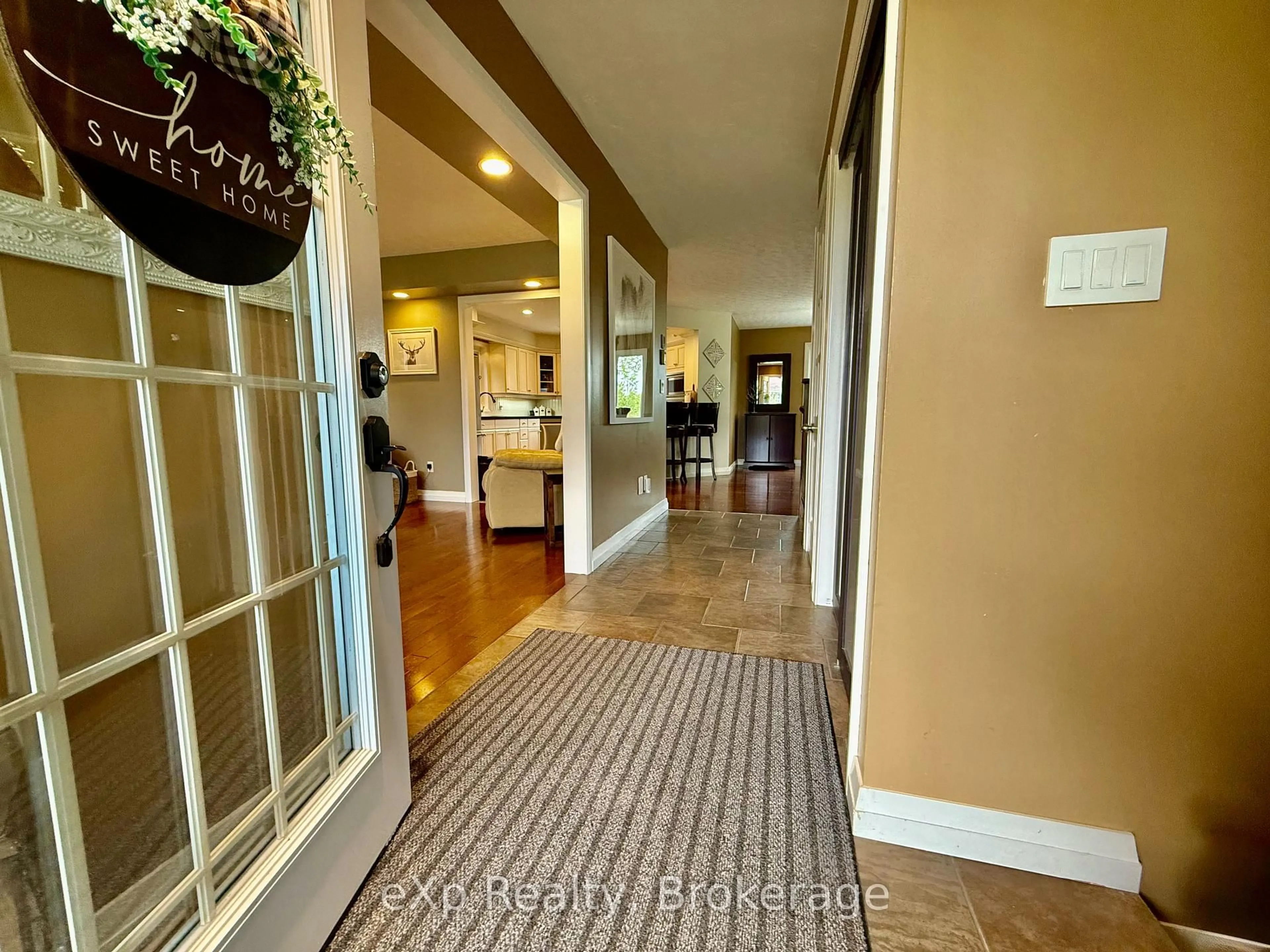 Indoor foyer for 3 GRAY Crt, South Bruce Ontario N0G 2J0