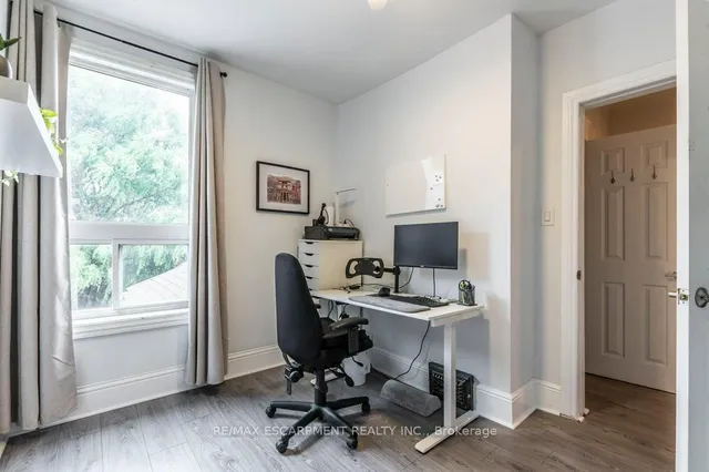 Additional property image - 346 Hughson St