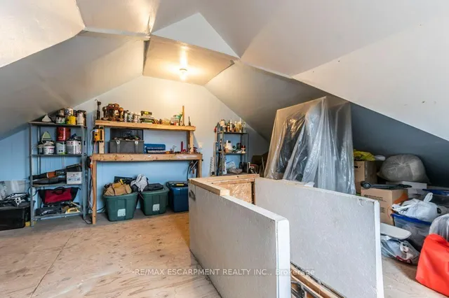 Additional property image - 346 Hughson St