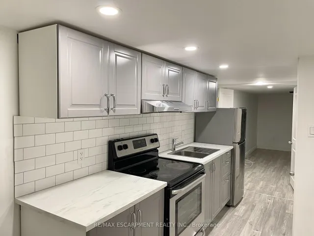 Additional property image - 346 Hughson St