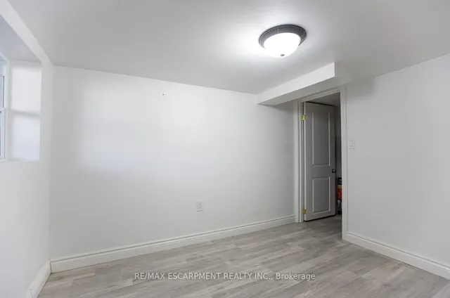 Additional property image - 346 Hughson St