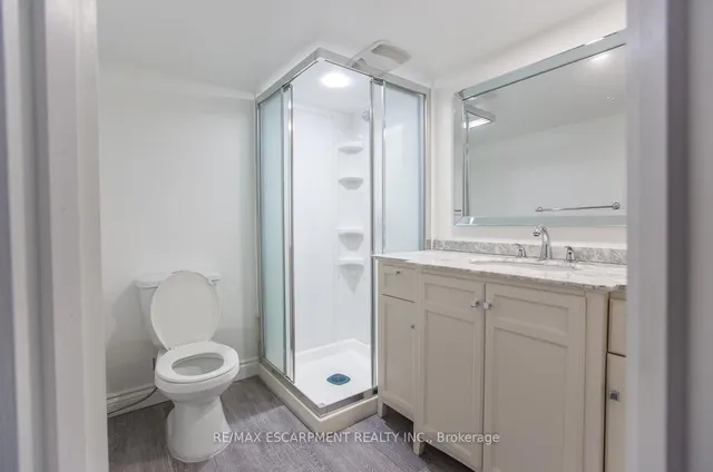Additional property image - 346 Hughson St