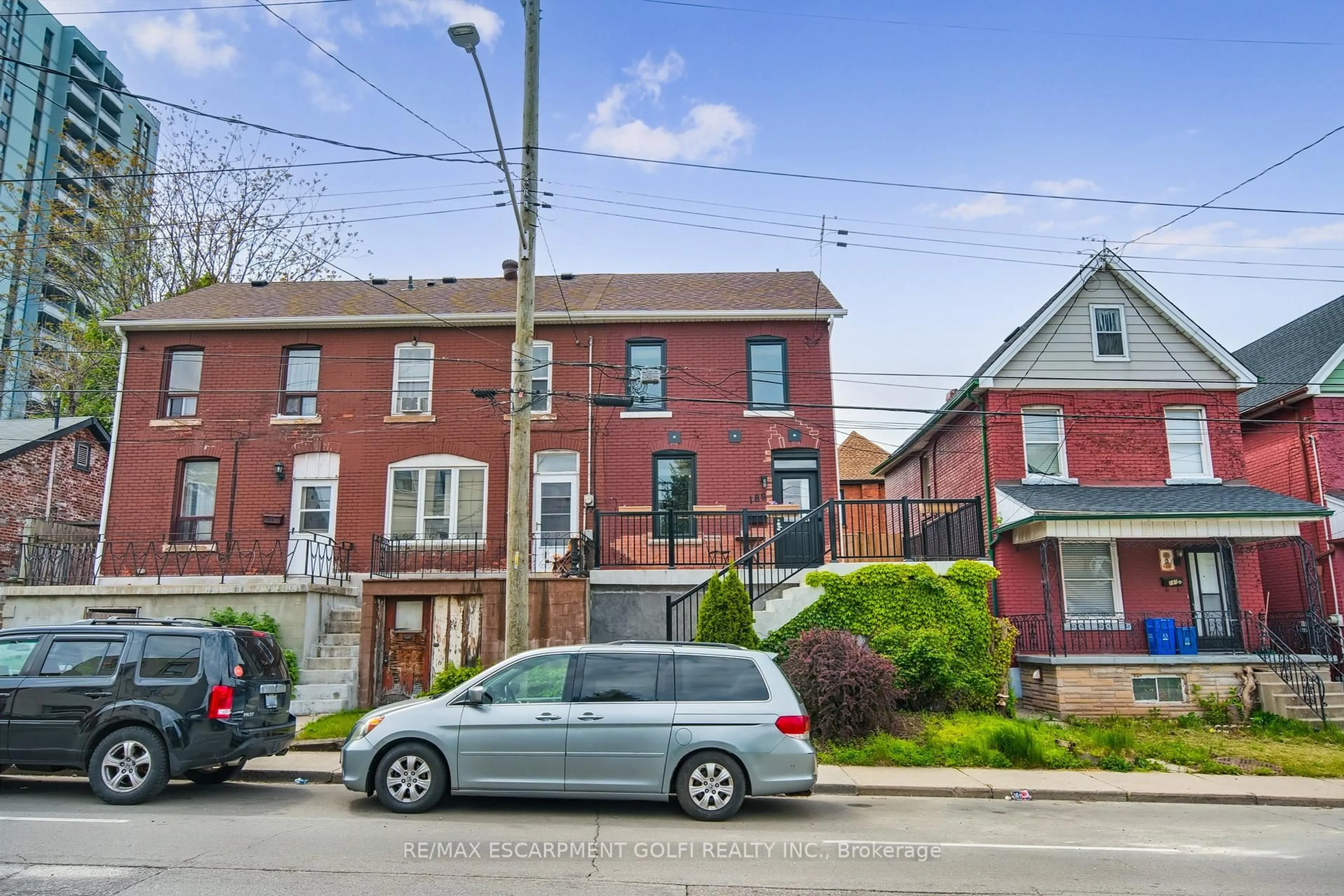 Home with brick exterior material, street for 189 QUEEN St, Hamilton Ontario L8R 2W2