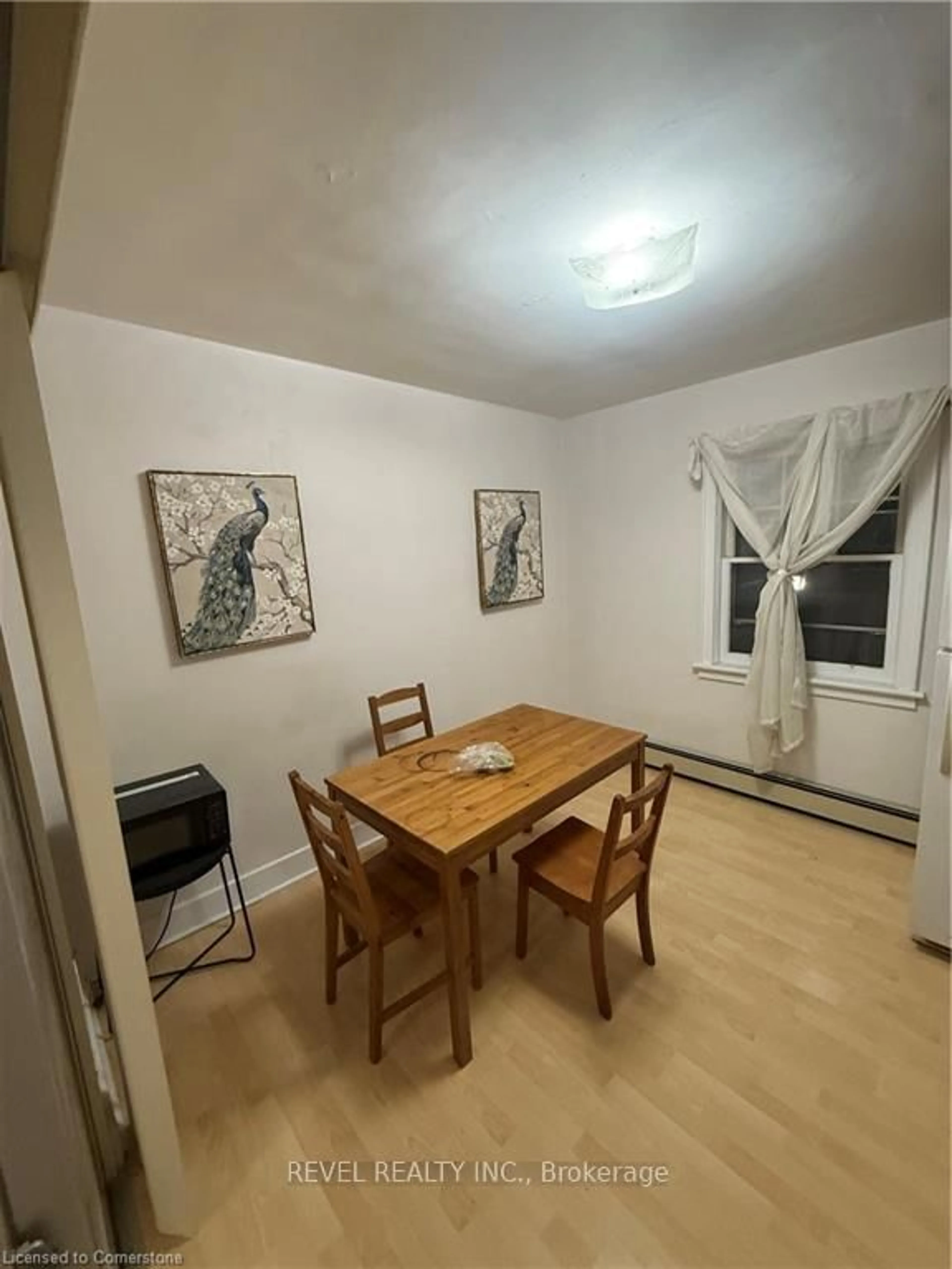 Dining room, unknown for 171 Stone Church Rd, Hamilton Ontario L9B 1A8