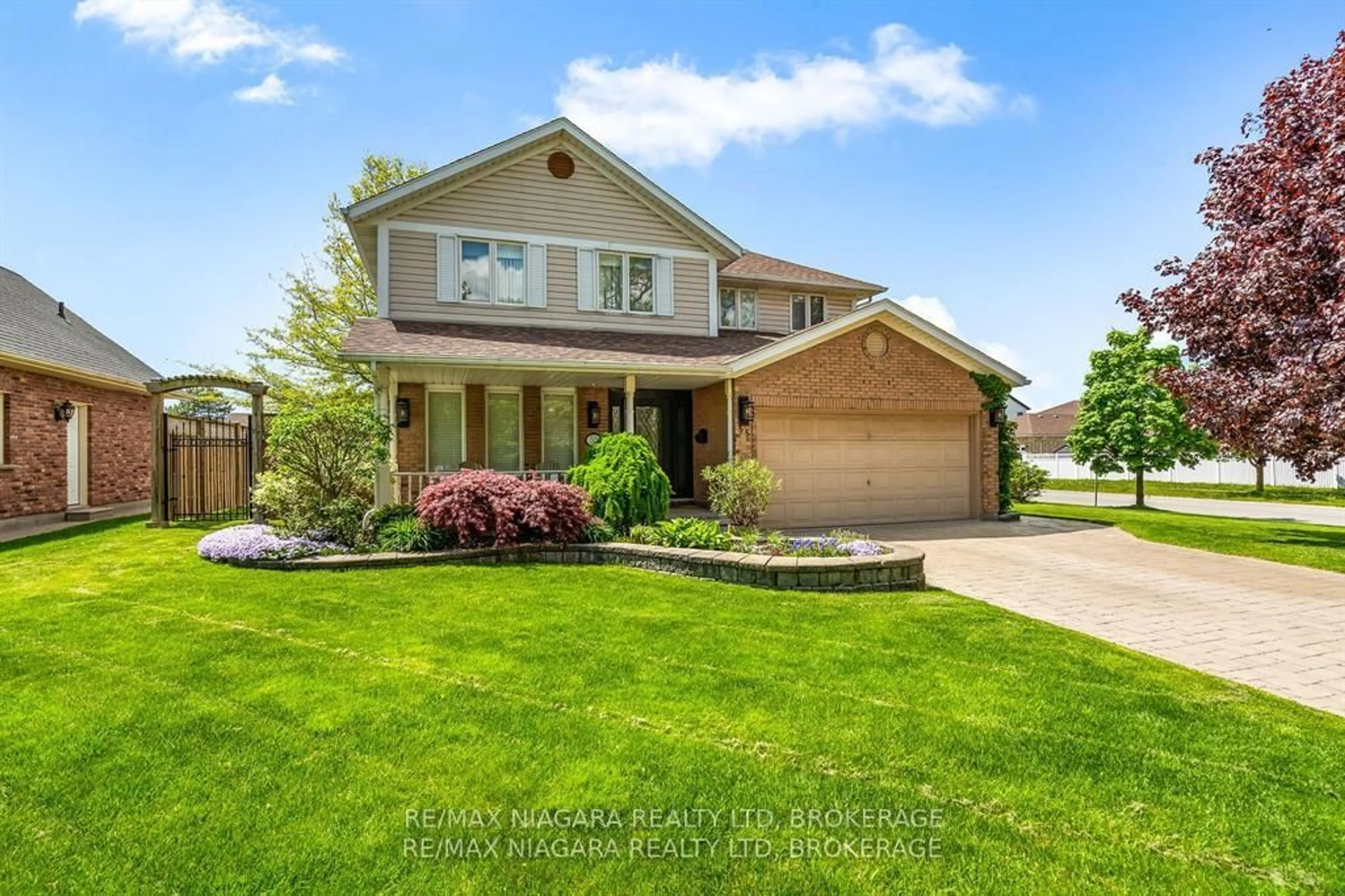 Home with brick exterior material, street for 55 Willson Rd, Welland Ontario L3C 6X5