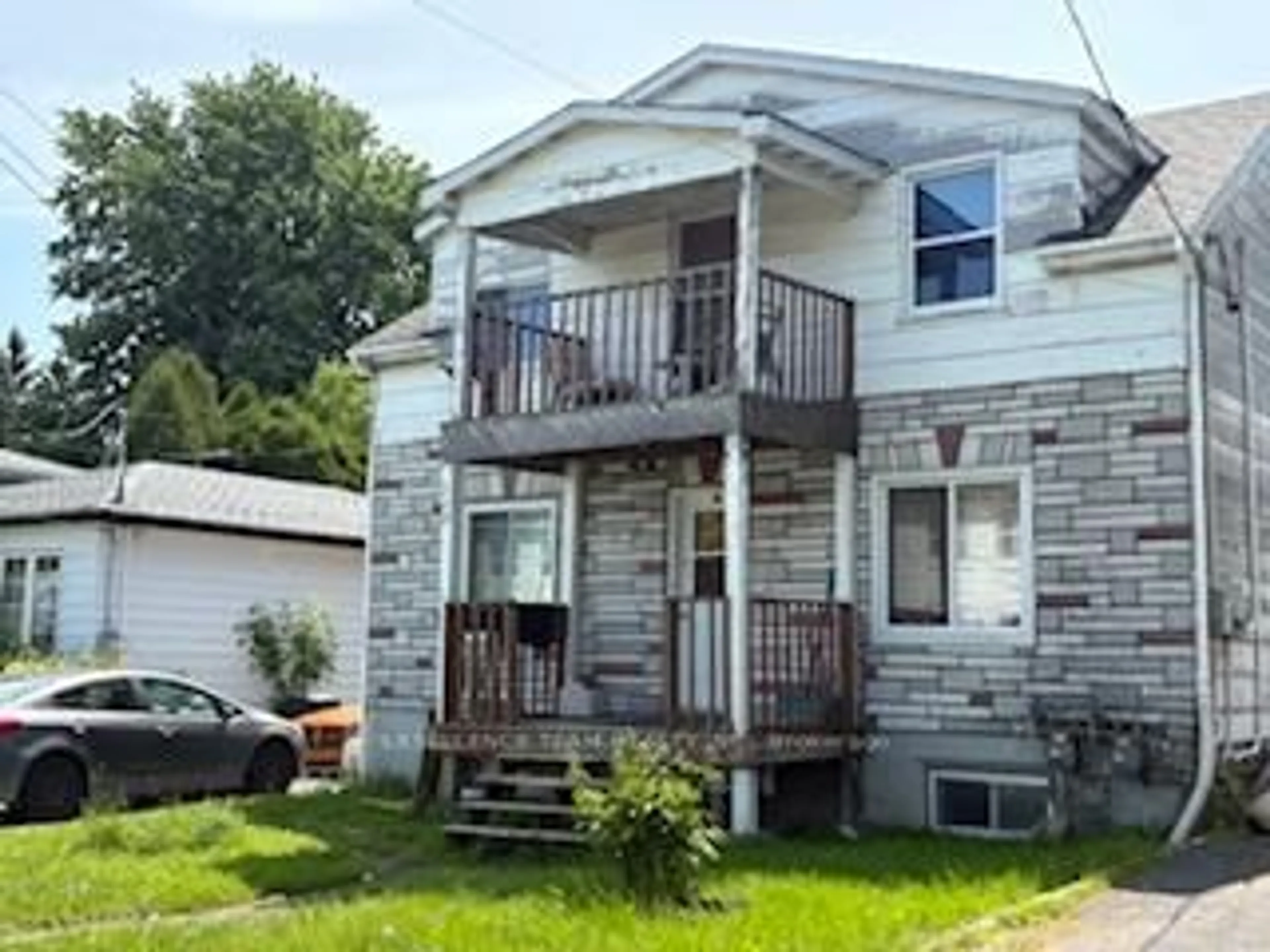Unknown for 320 +322 Andre Ave, Cornwall Ontario K6J 3A1