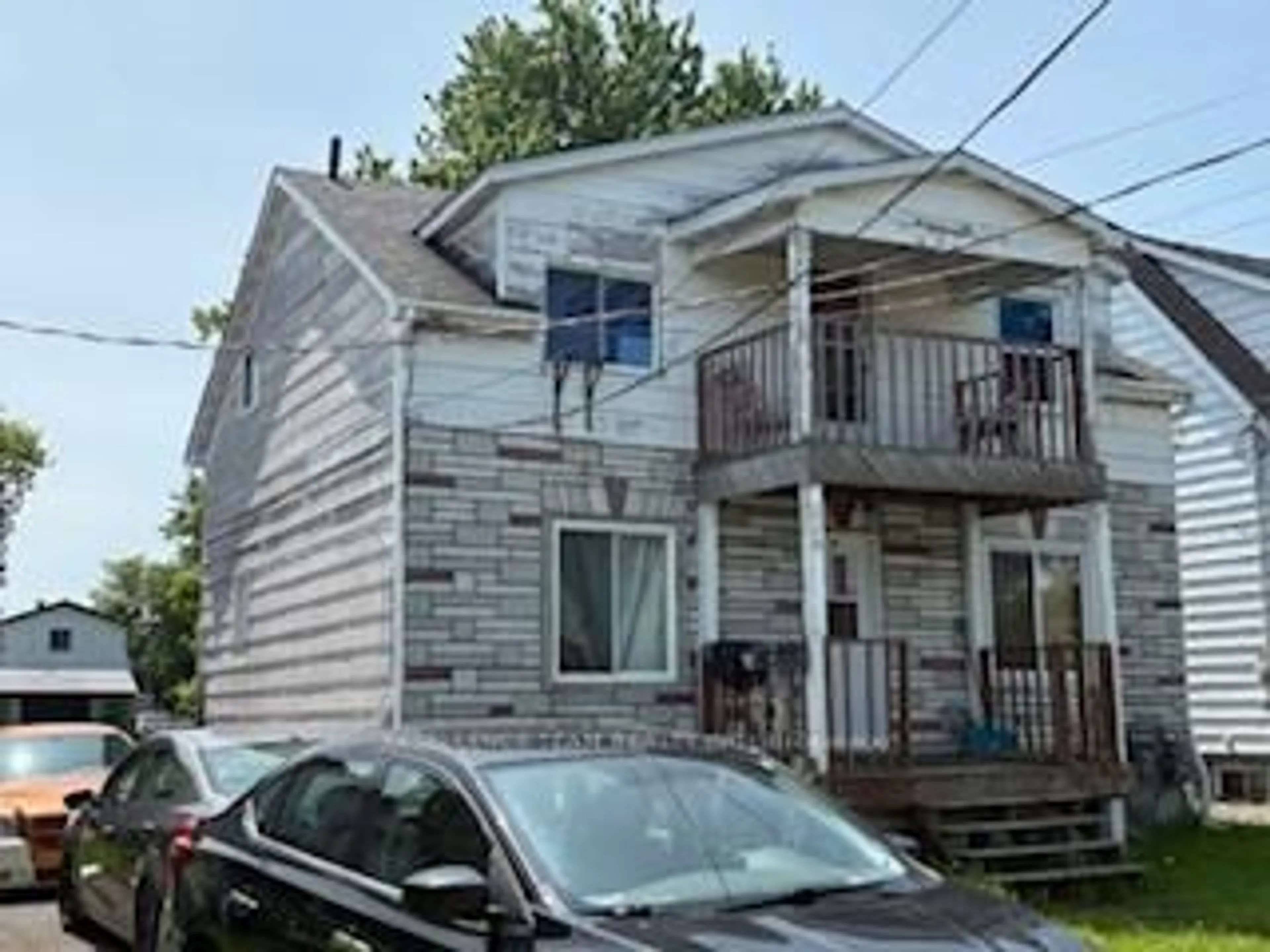 Unknown for 320 +322 Andre Ave, Cornwall Ontario K6J 3A1