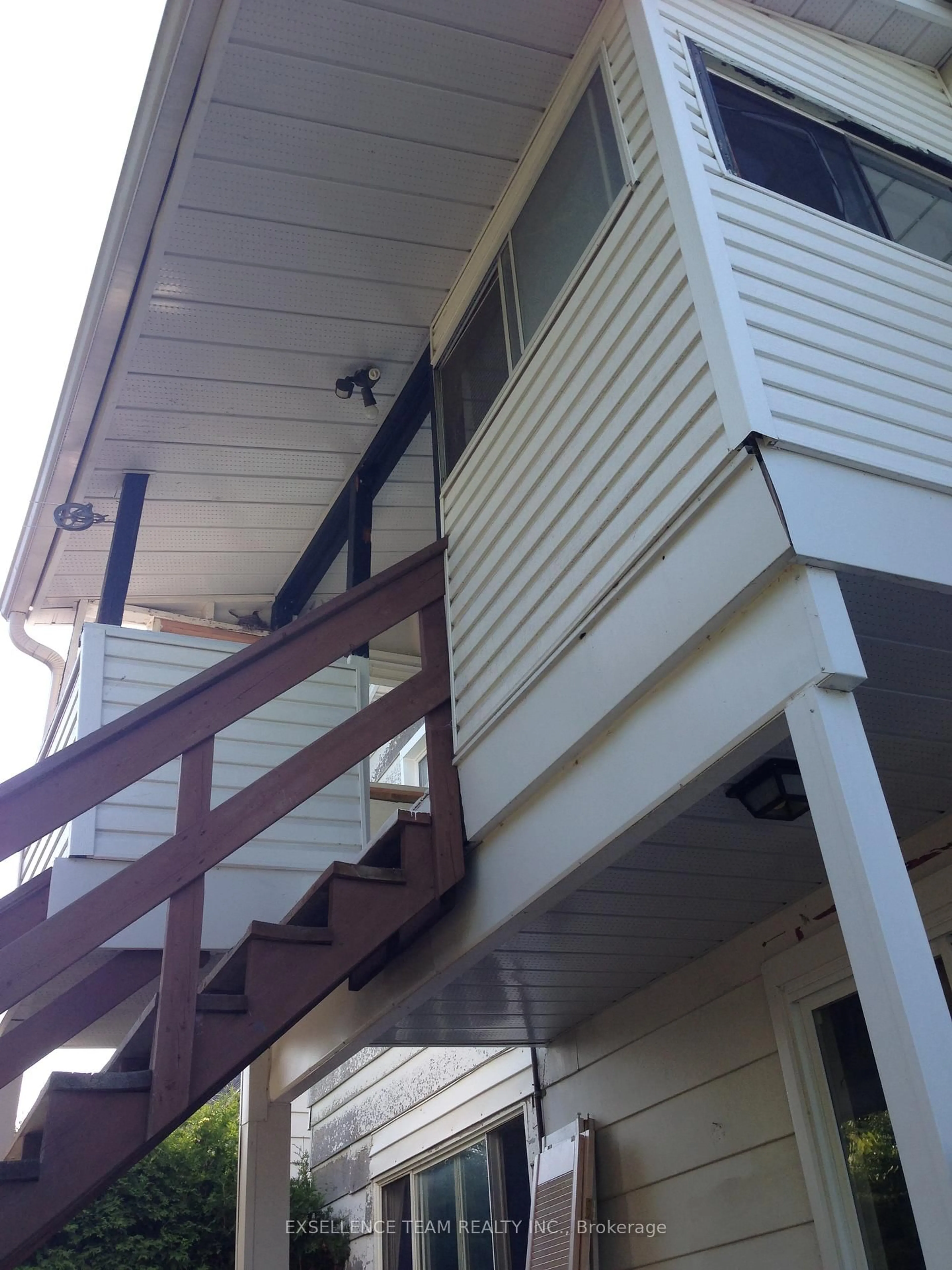 Unknown for 320 +322 Andre Ave, Cornwall Ontario K6J 3A1
