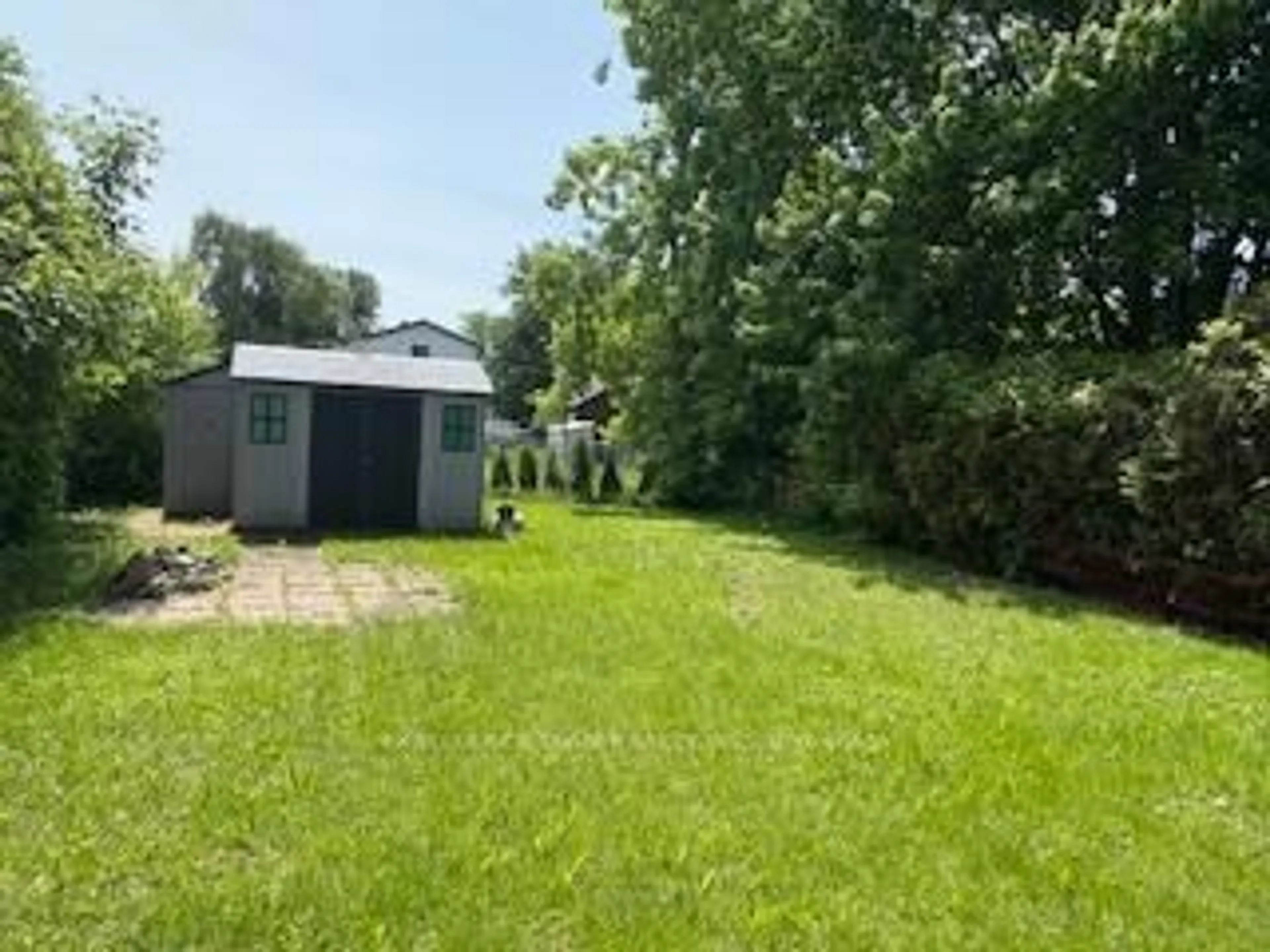 Shed for 320 +322 Andre Ave, Cornwall Ontario K6J 3A1