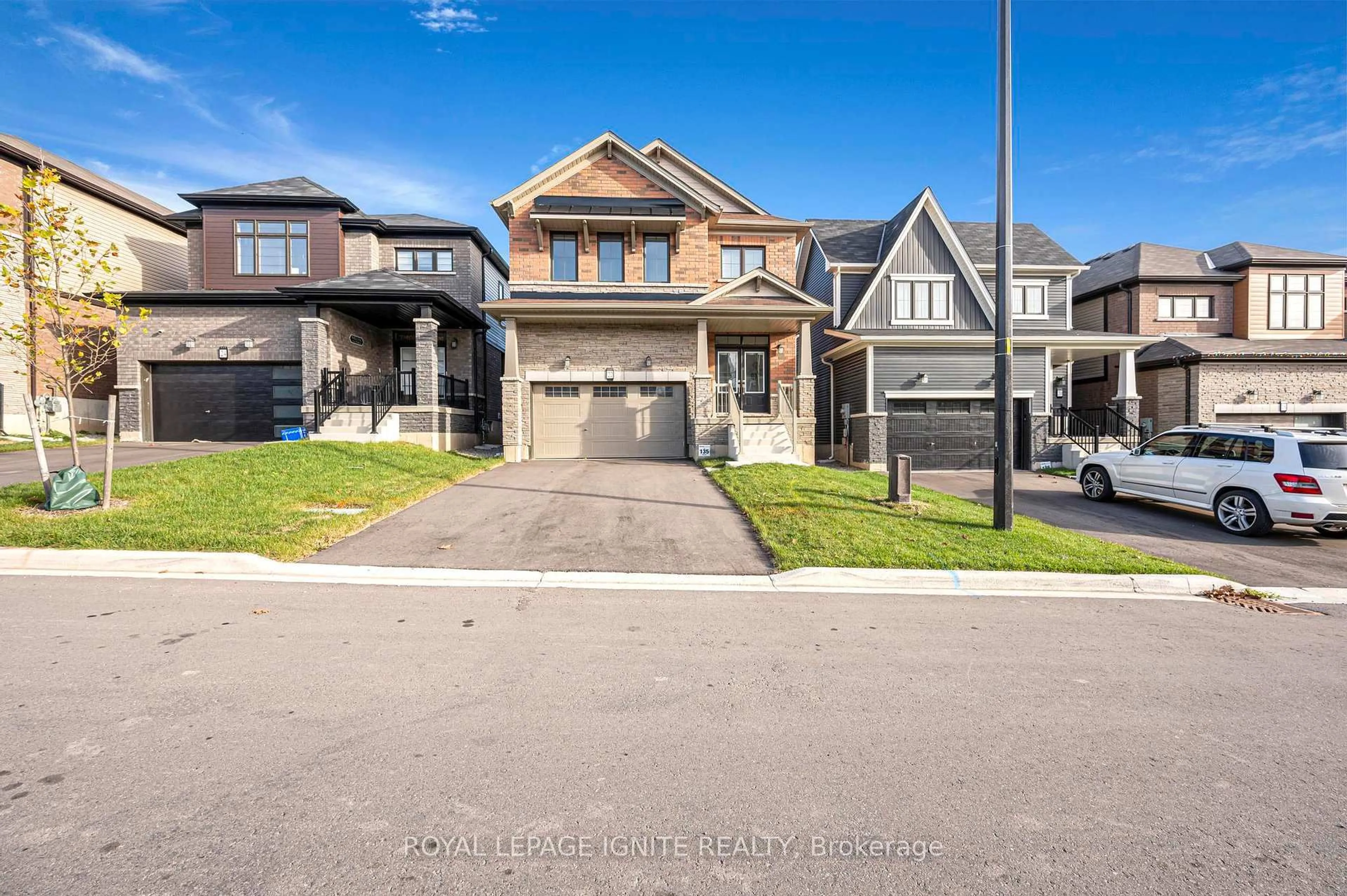 Home with brick exterior material, street for 22 Sundin Dr, Haldimand Ontario N3W 0H1