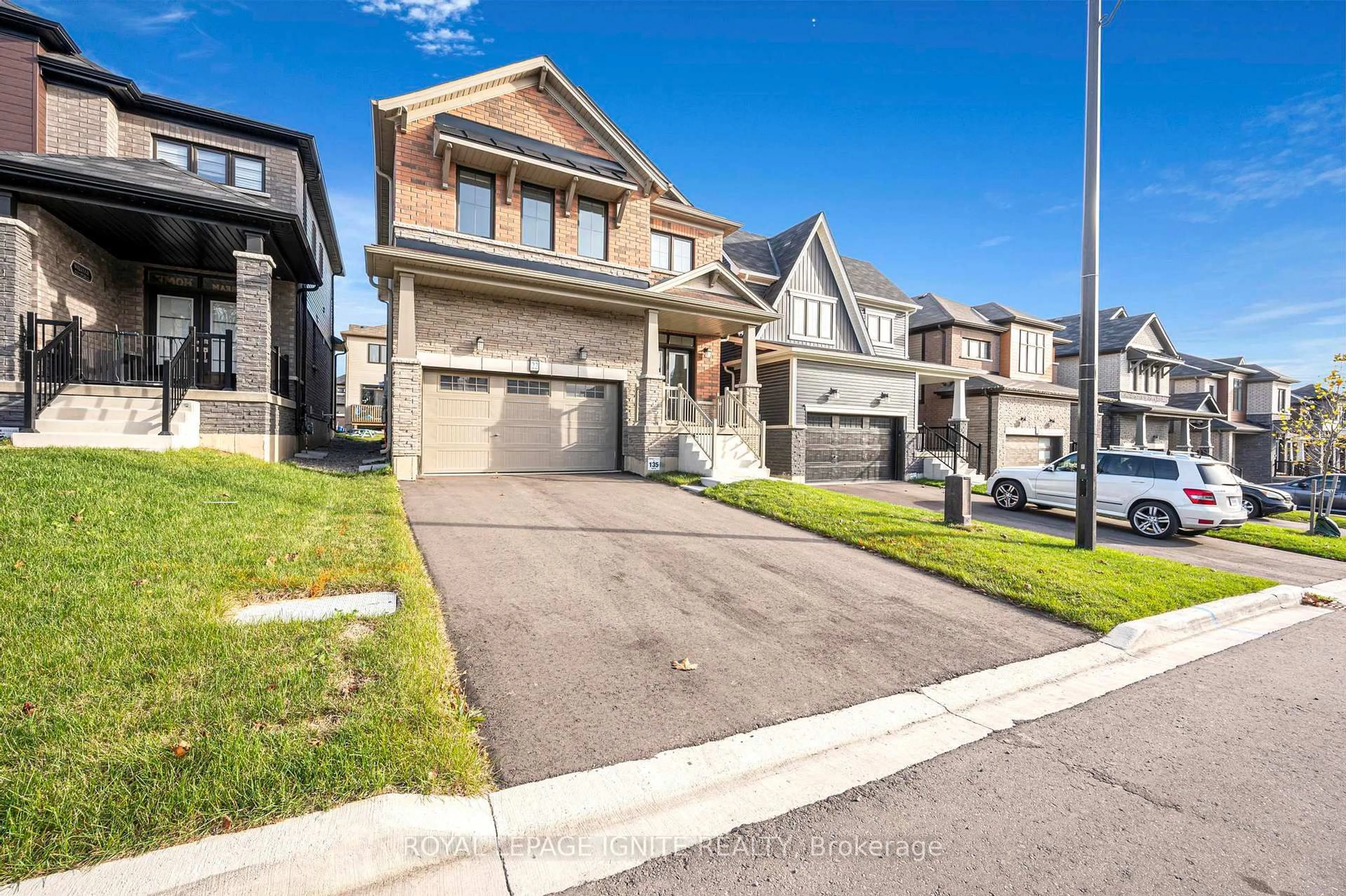 Home with brick exterior material, street for 22 Sundin Dr, Haldimand Ontario N3W 0H1