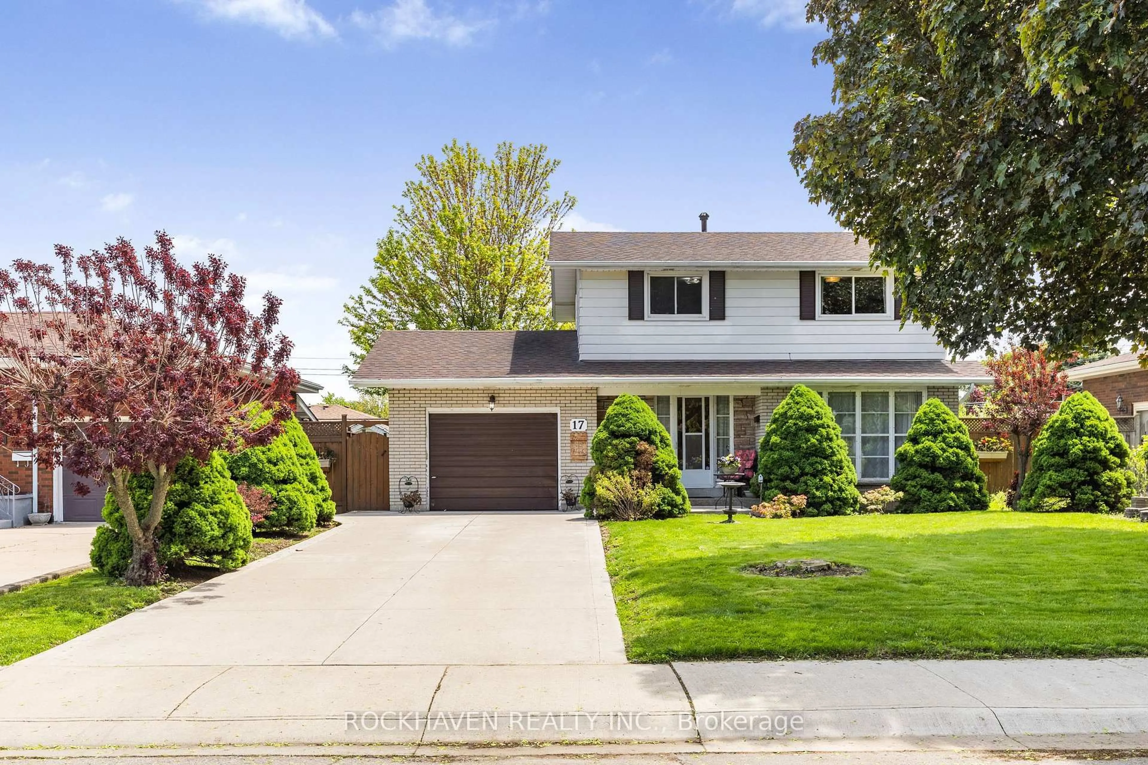 Home with vinyl exterior material, street for 17 Ramsgate Dr, Hamilton Ontario L8G 3V4