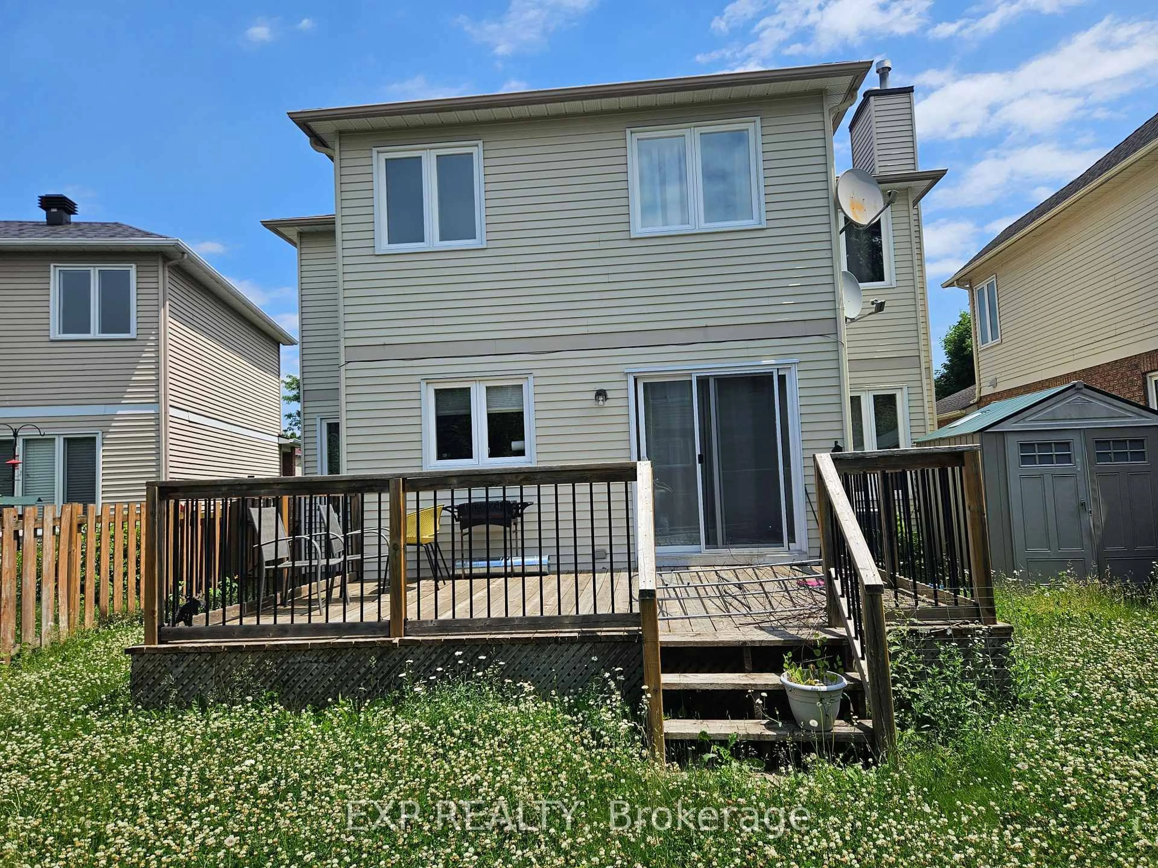 Unknown for 1642 Blohm Dr, Ottawa Ontario K1G 5S4