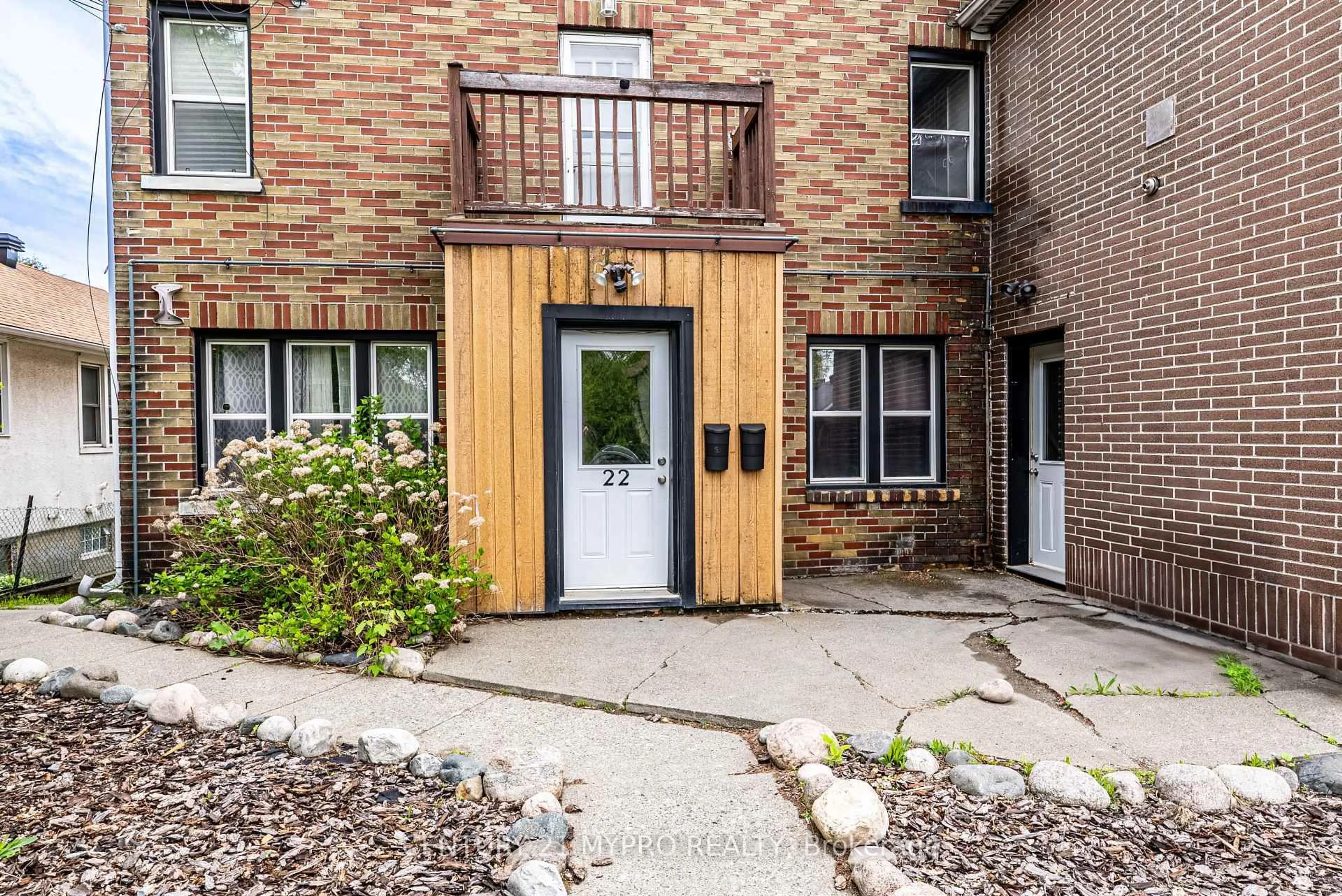 Unknown for 22 Whittaker St, Greater Sudbury Ontario P3C 3W9