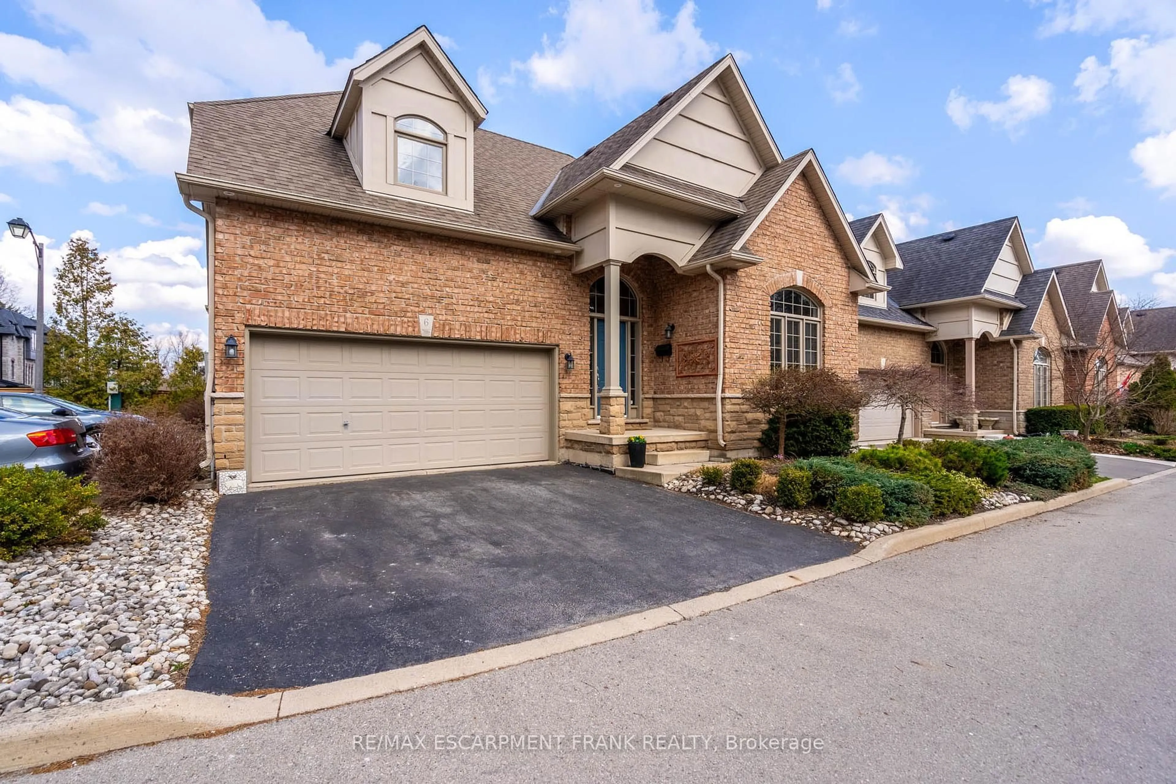 Home with brick exterior material, street for 195 WILSON St #6, Hamilton Ontario L9G 1N4